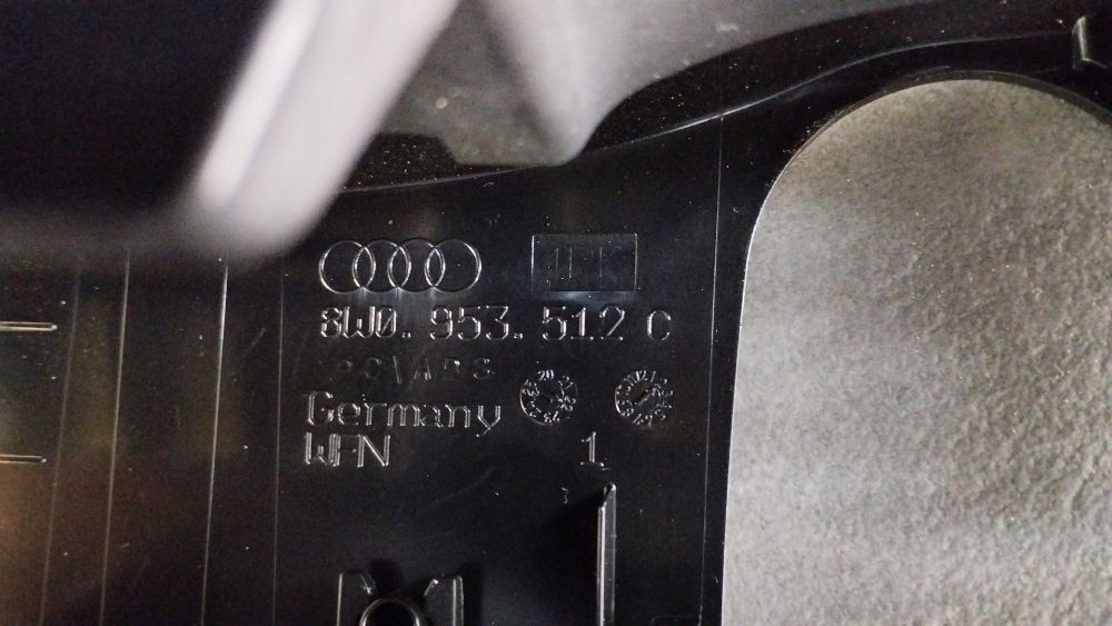 Audi A4 S4 B9 8W Blende Abdeckung der Lenksäule lenkrad 8W0953512C