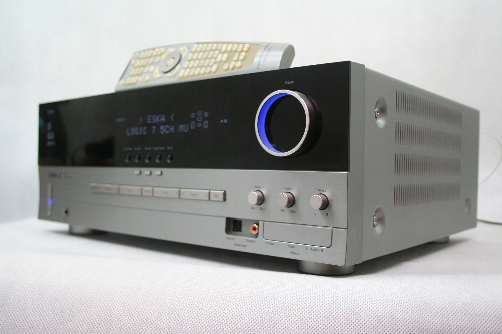 Amplituner HARMAN KARDON AVR-330 7.1 srebrny