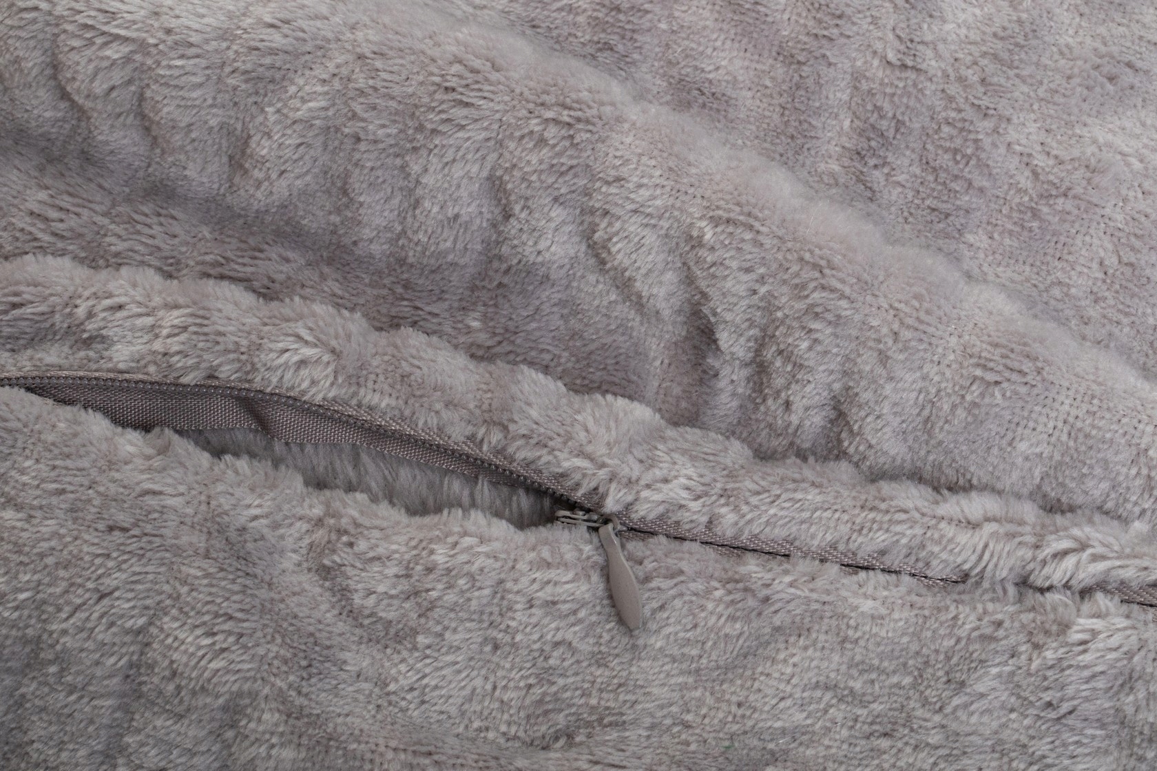 POSZEWKA DEKORACYJNA 40x40 MIKROFIBRA JEDNOLITA Szerokość produktu 40 cm