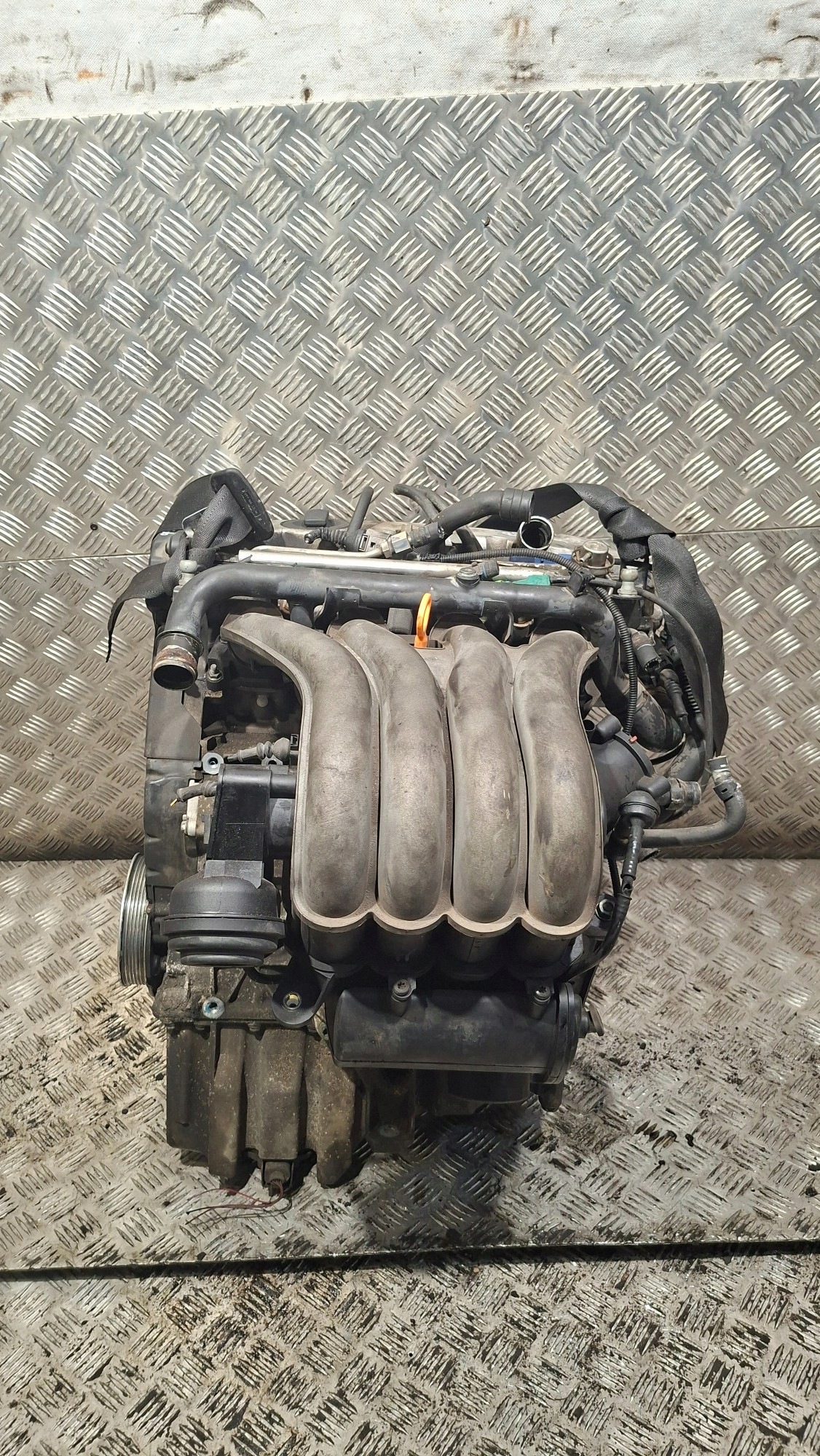 engine unprotected pillar AUDI A4 B6 2.0 ALT