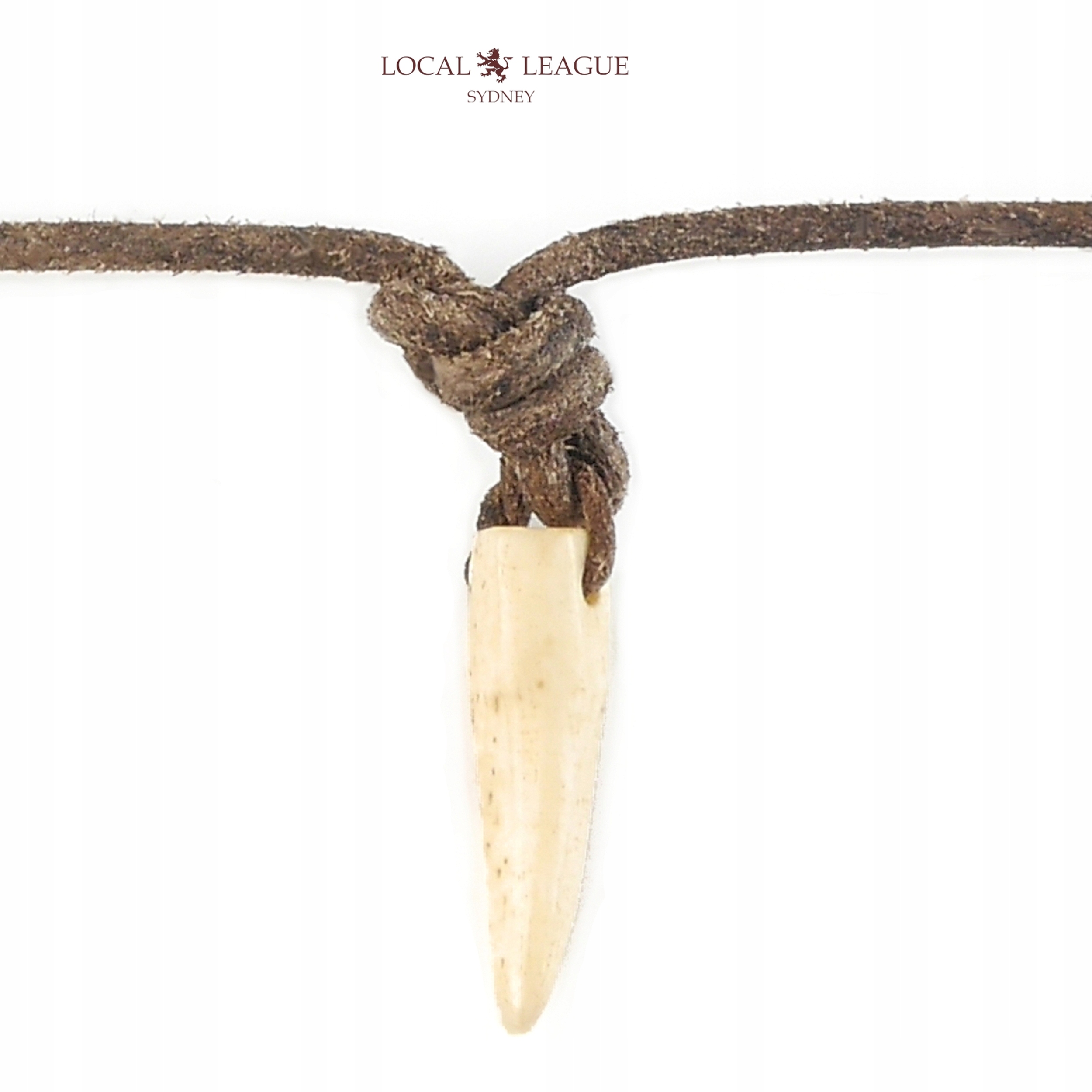 MĘSKI NASZYJNIK KIEŁ RZEMIEŃ SKÓRZANY Z REGULACJĄ KIEŁEK PREZENT SURFING EAN (GTIN) 5905610230470