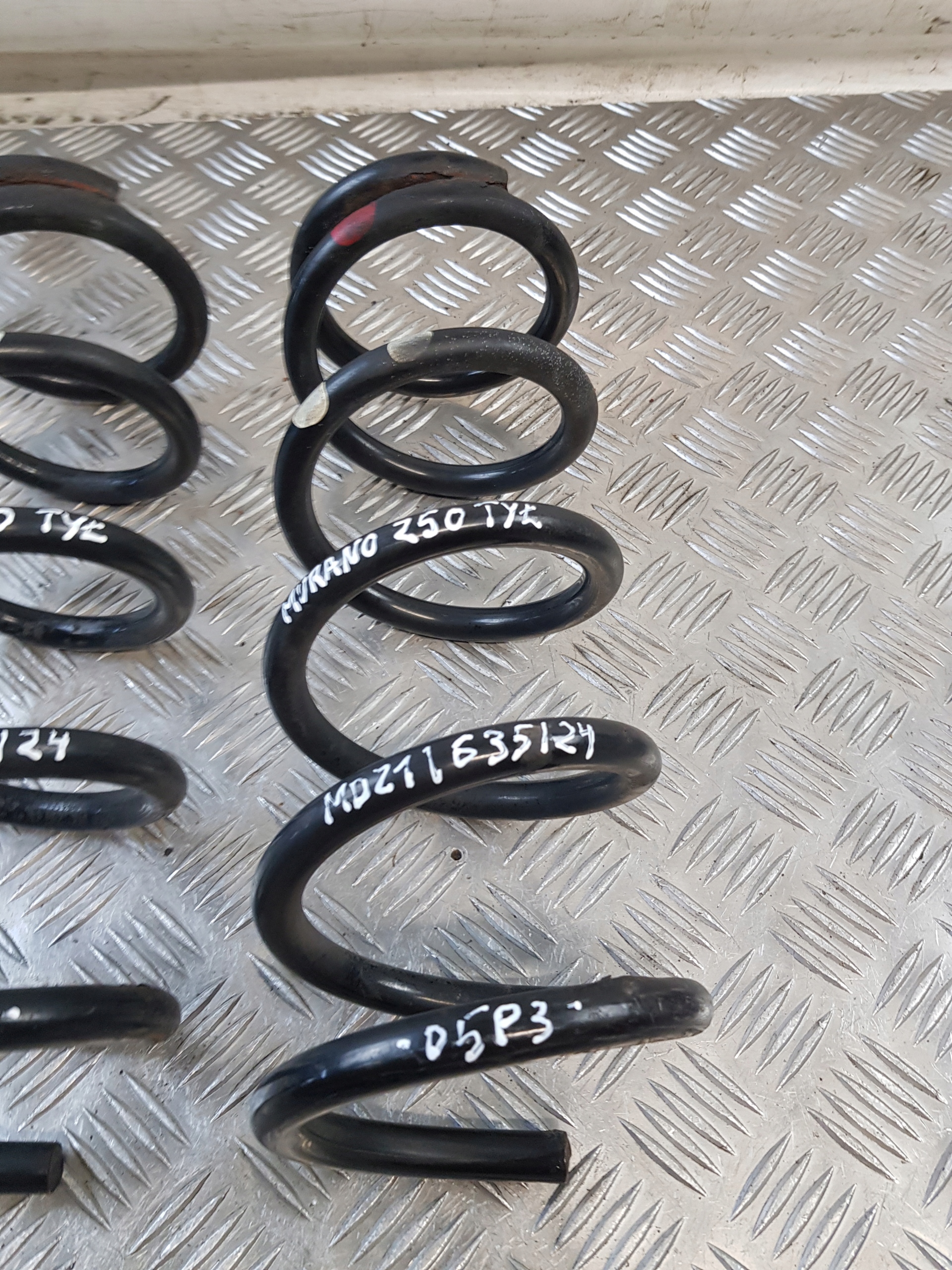 molle Della sospensione posteriore NISSAN MURANO Z50 3.5 07R