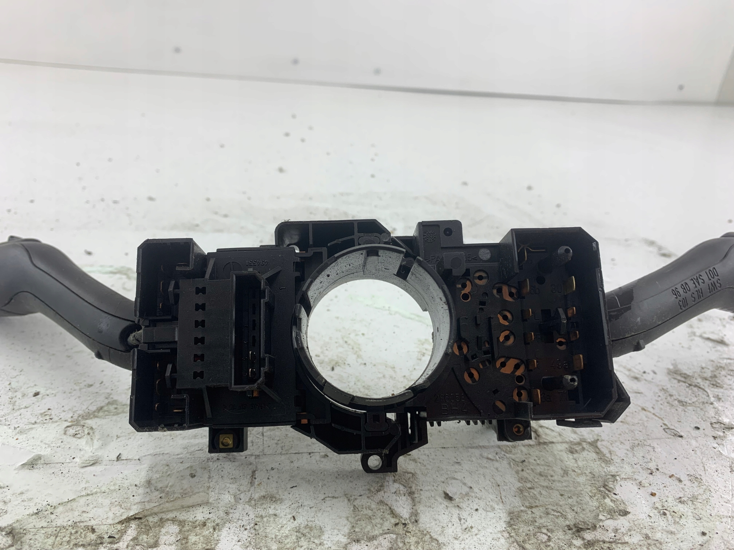 AUDI A3 8L VW GOLF IV FABIA and PASSAT B5 steering wheel levers and controls ring
