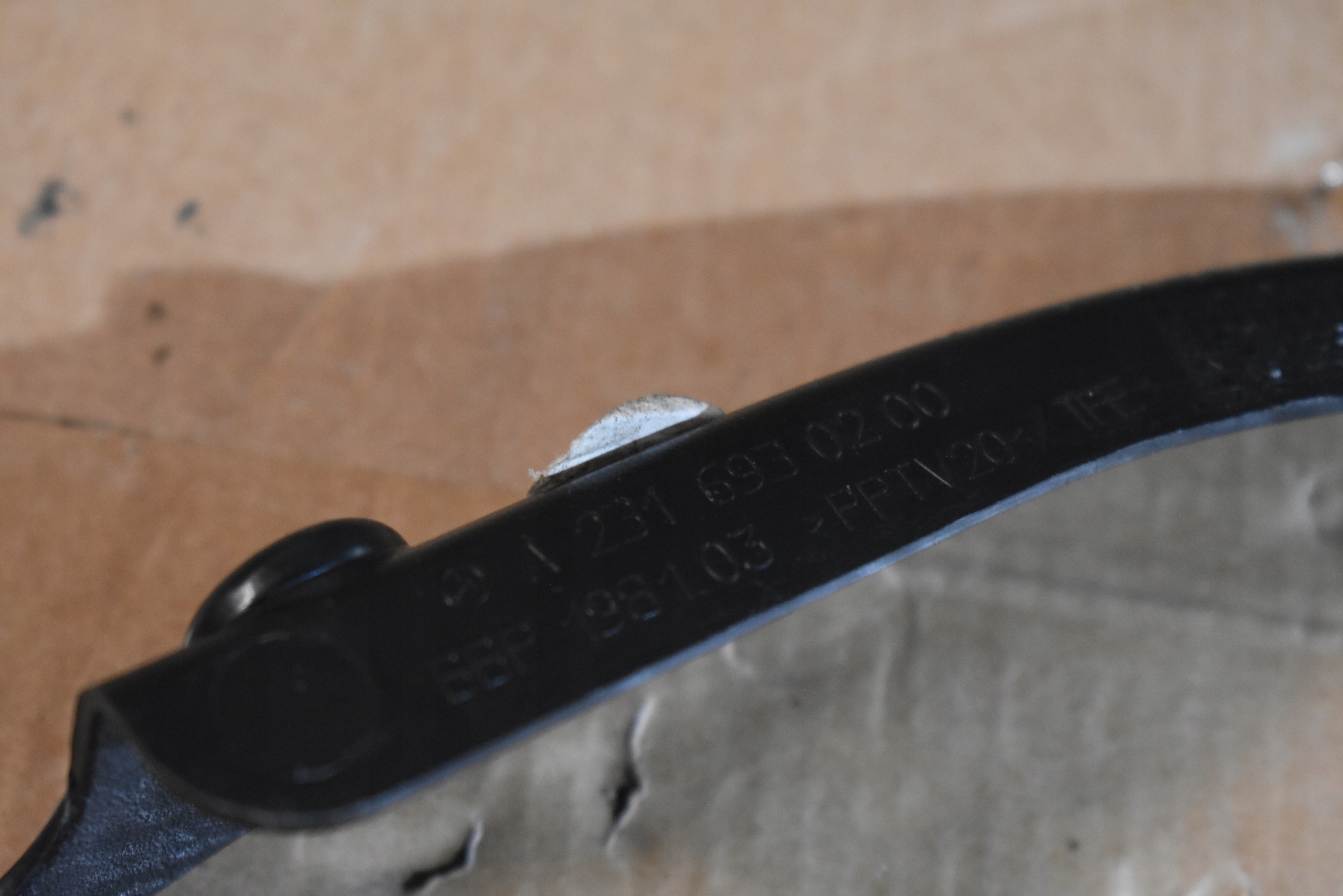 IDEALNA gasket left MERCEDES SL R231 1