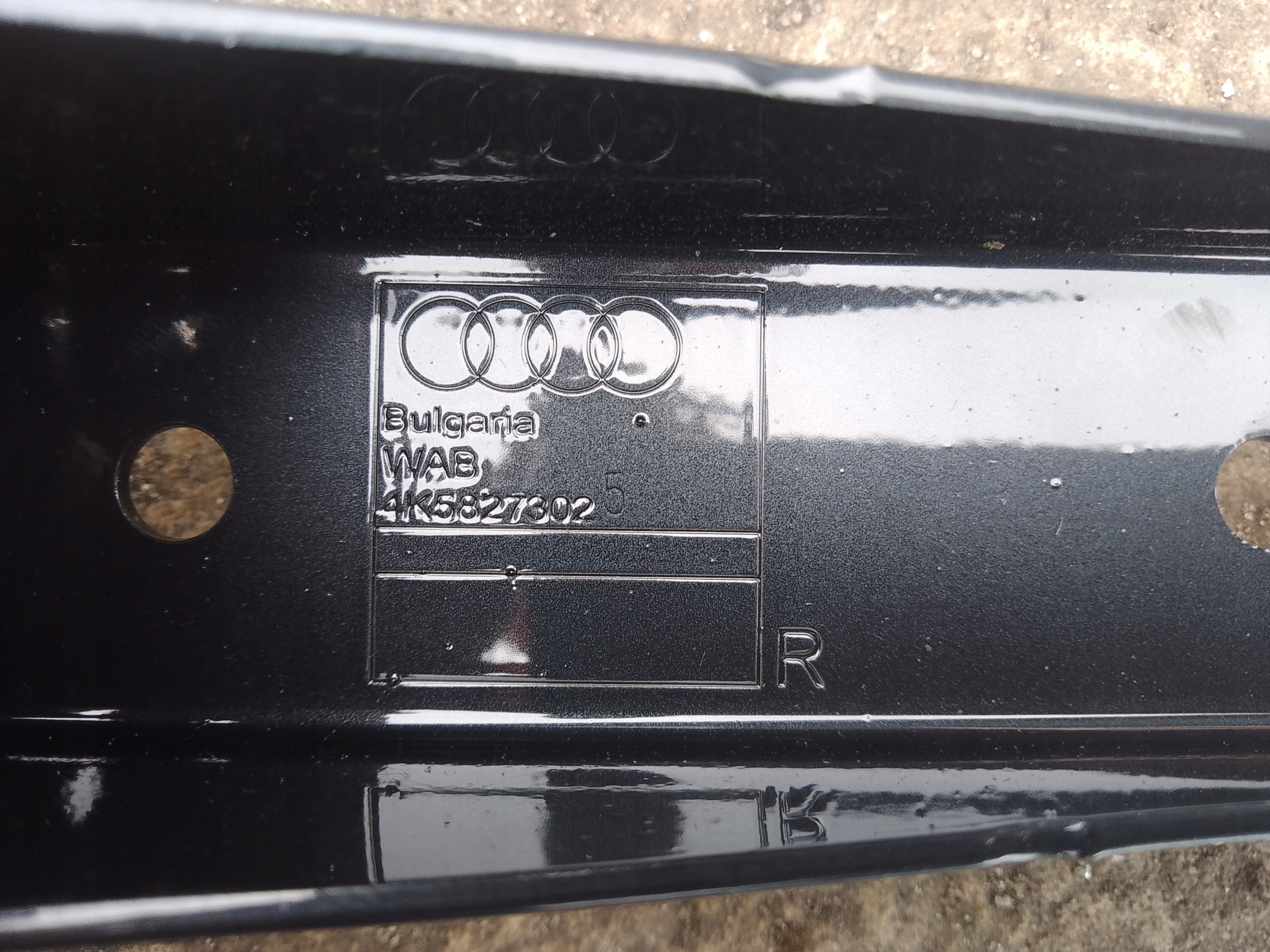 hinge bonnet boot right AUDI A6 C8 sedan