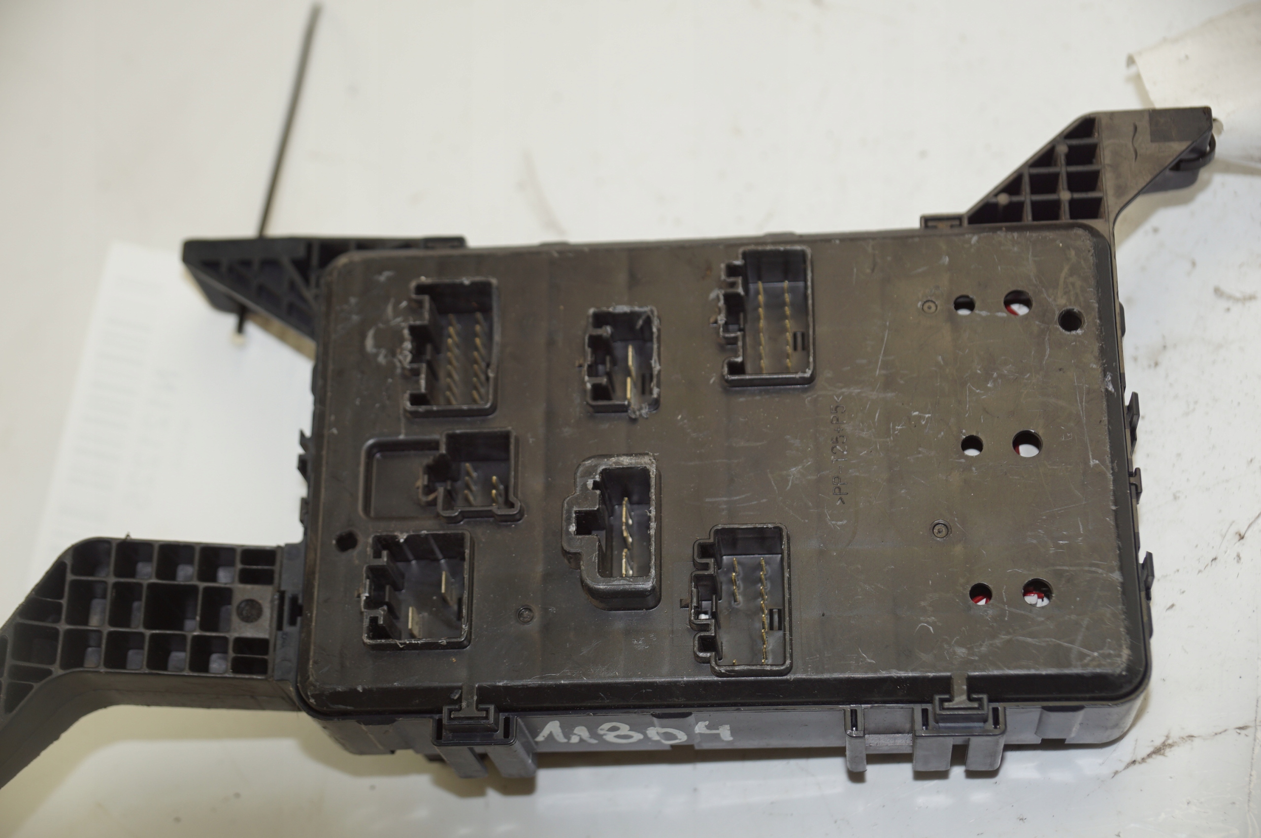 Module fusibles 1S7T-14A073-AG FORD MONDEO MK3