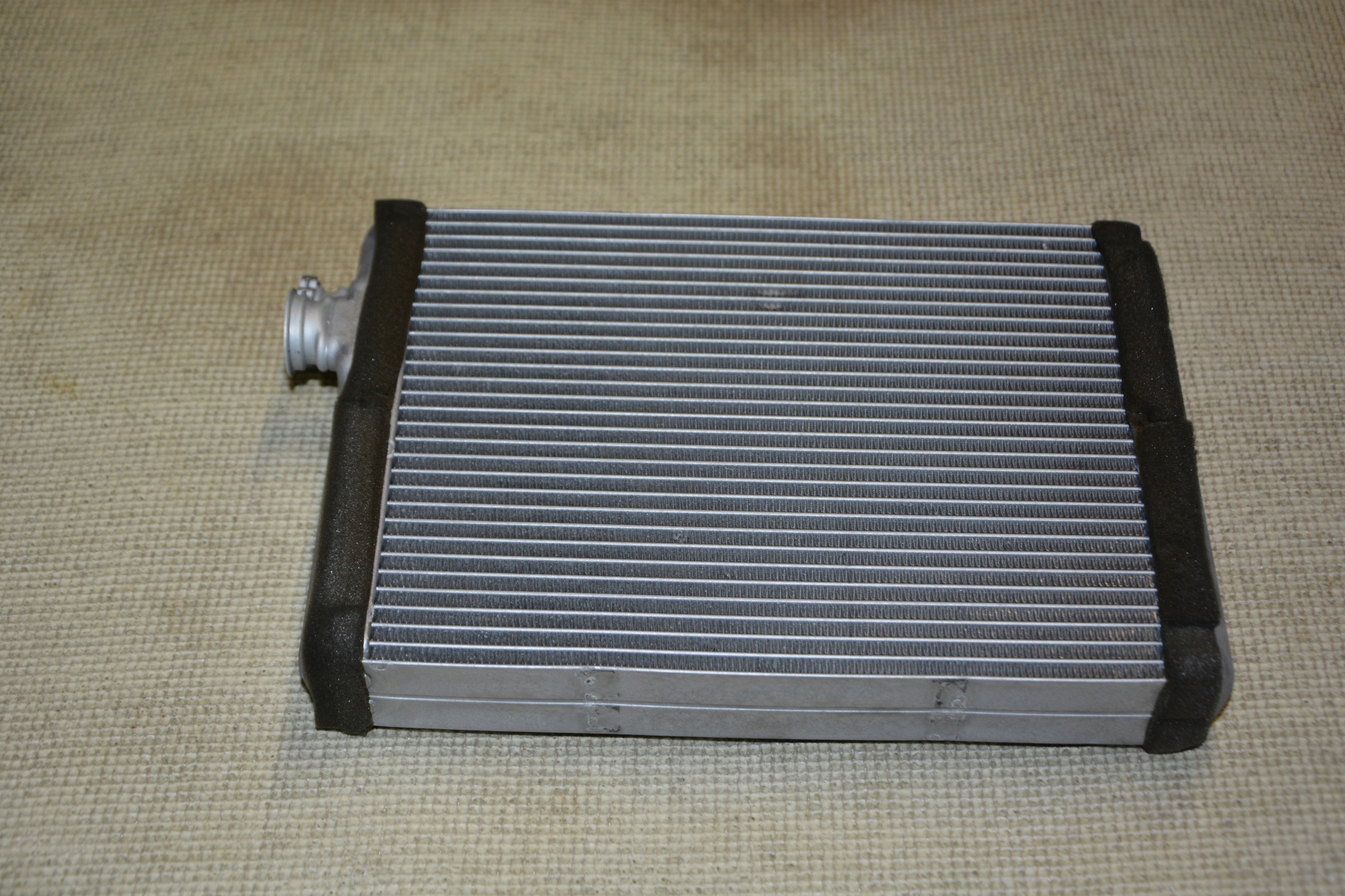 CHŁODNICA NAGRZEWNICY AUDI Q5 SQ5