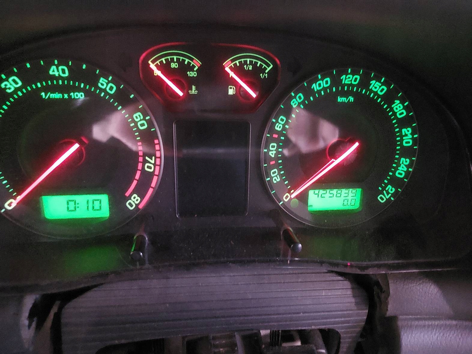 dials dials SKODA SUPERB and 2.8 V6 3U0920841C