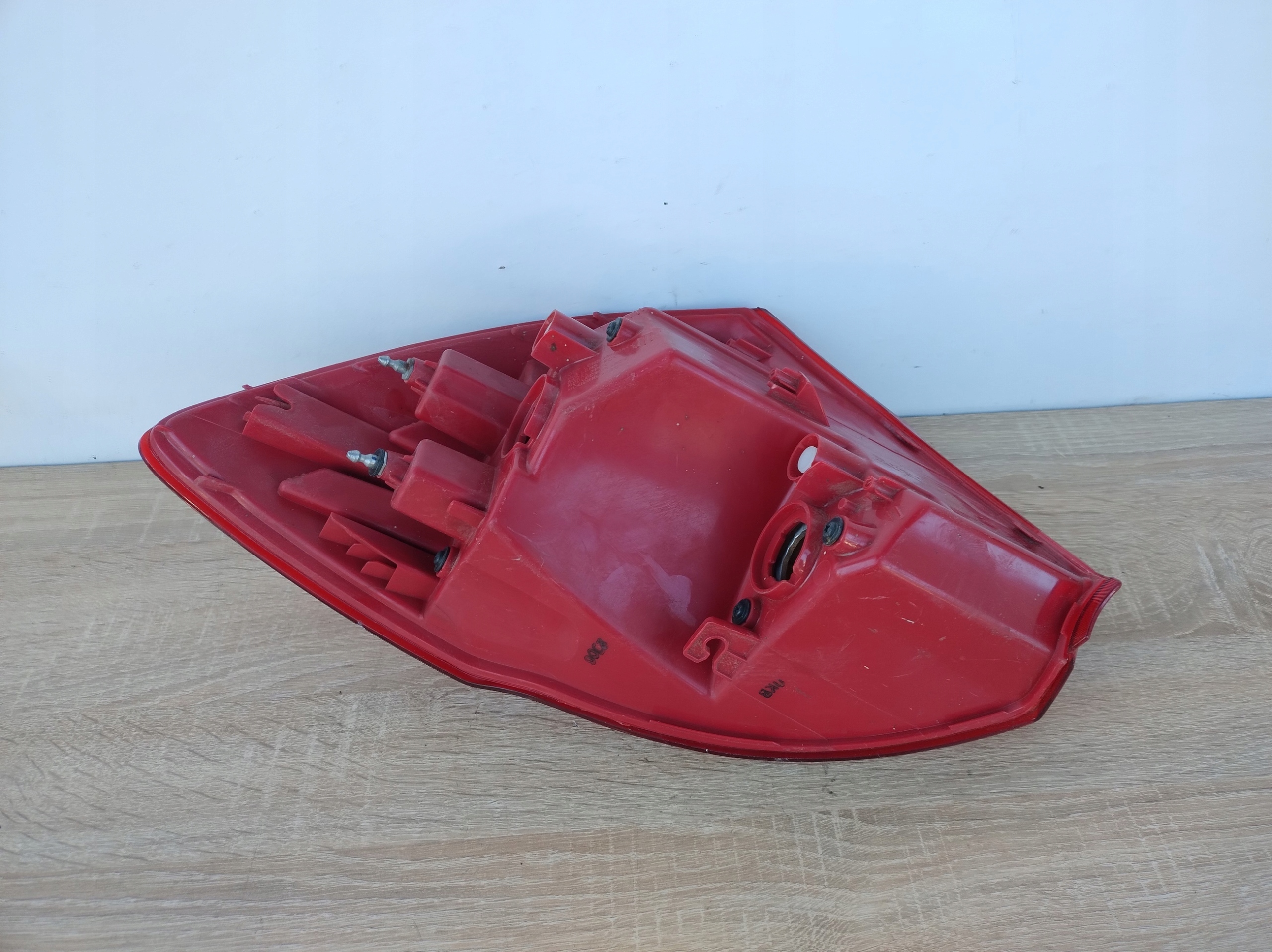KIA CEED 2 II HATCHBACK HB right light rear part NAROZNA 92402-A20 D0682