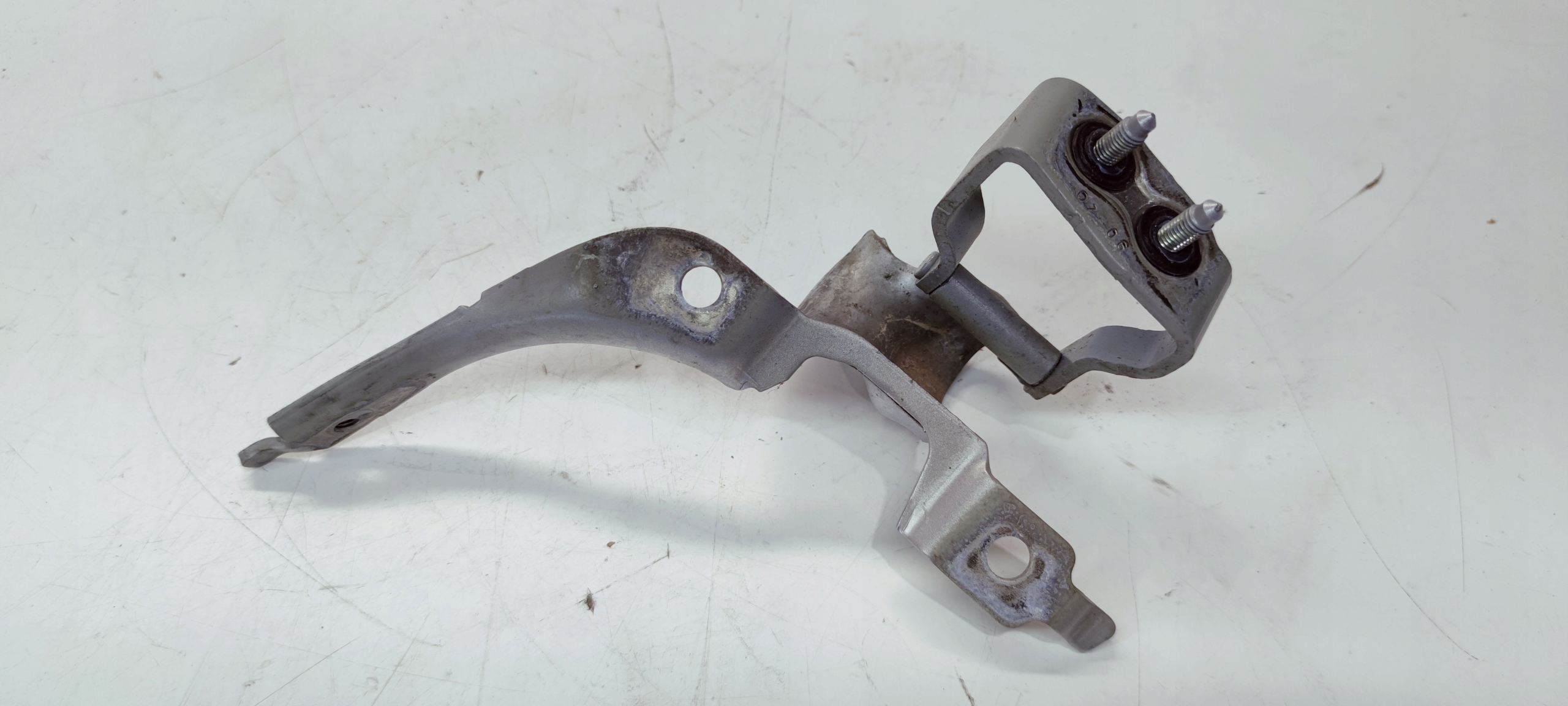 hinge bonnet left rear part AUDI A4 B7 AVANT 8E9827299F