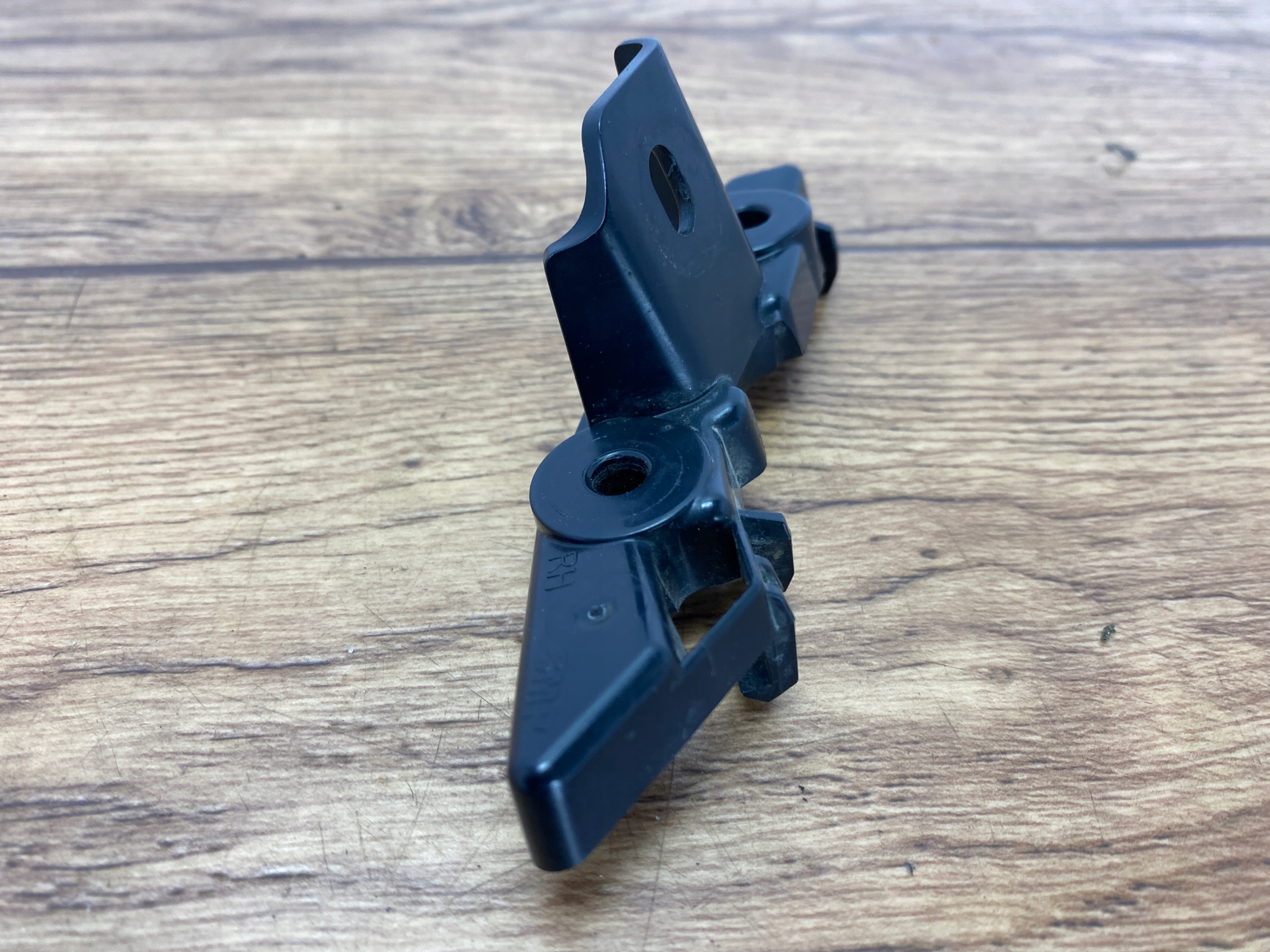 Support Support plaque Pare choc BMW 4 G22 2020+