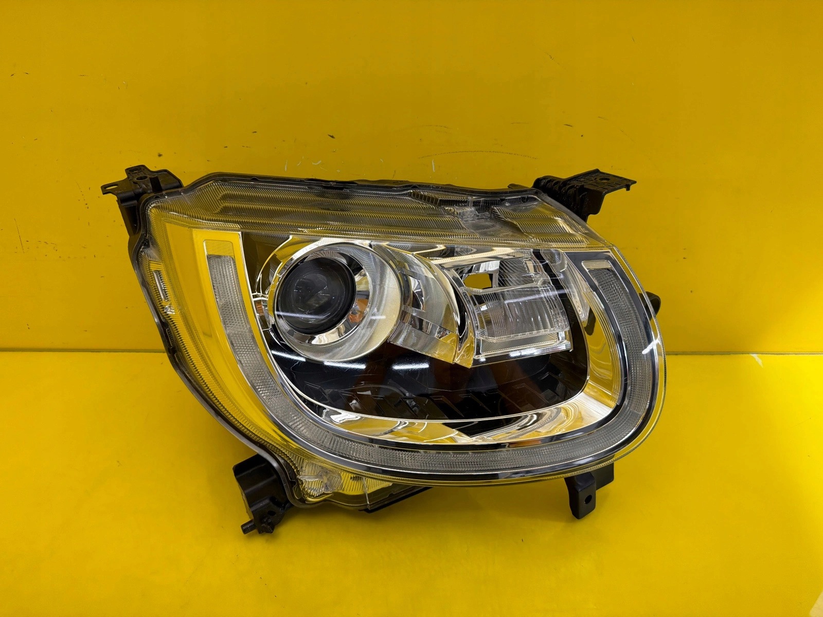 light front right Suzuki Ignis 2017- Full Led 100-59347