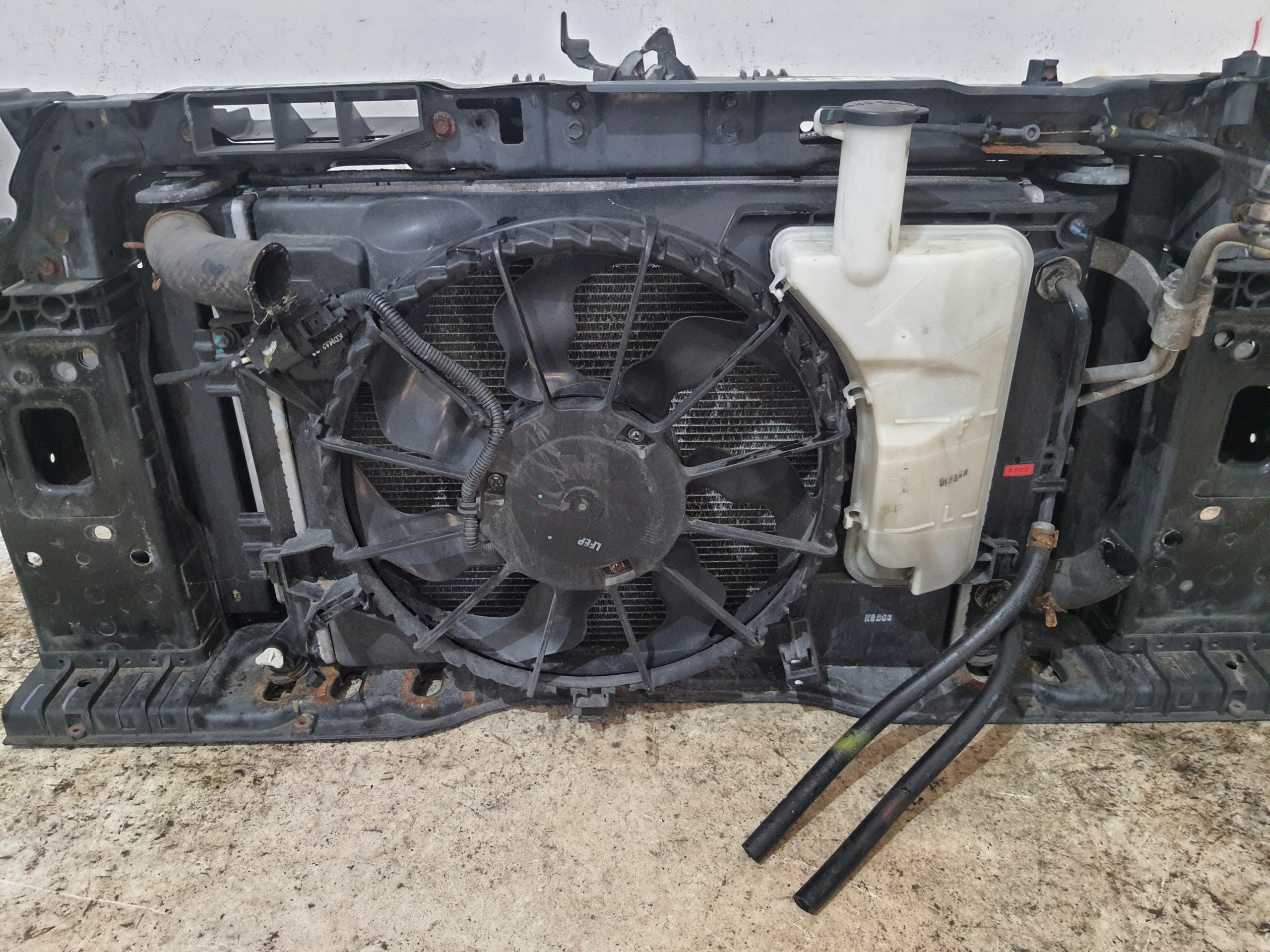 HYUNDAI I30 II 12-15 support panel for radiators AUTOMAT