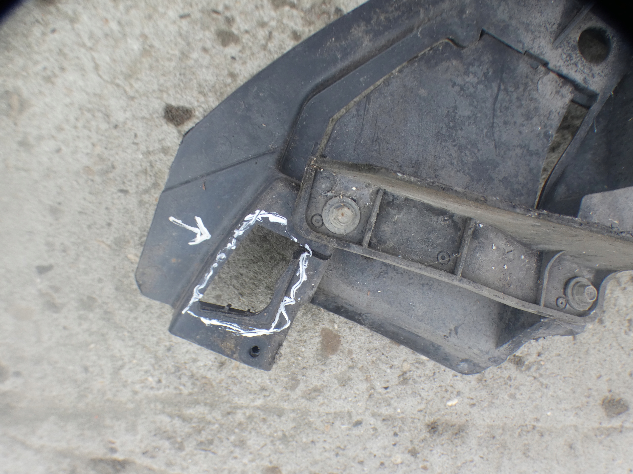 Dacia DOKKER abdeckung Blende Abdeckung der Stoßstange vorne 620920805R