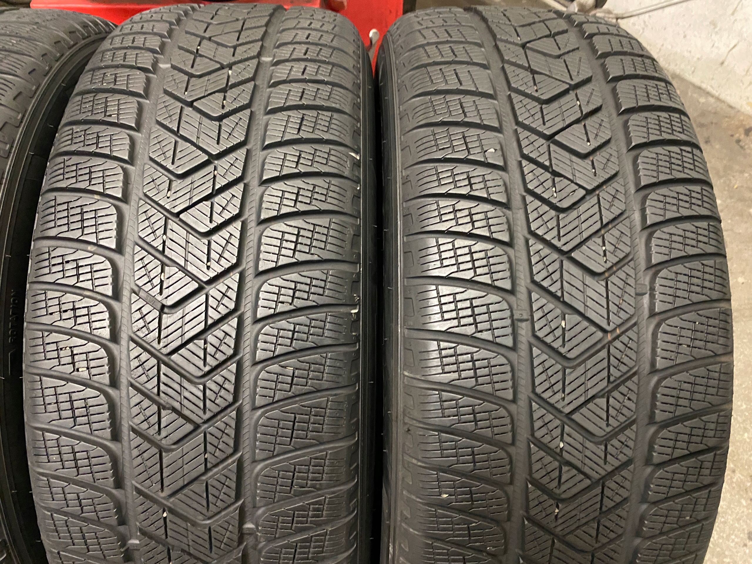 4 tyres winter 235/60R18 Pirelli SCORPION WINTER 7mm