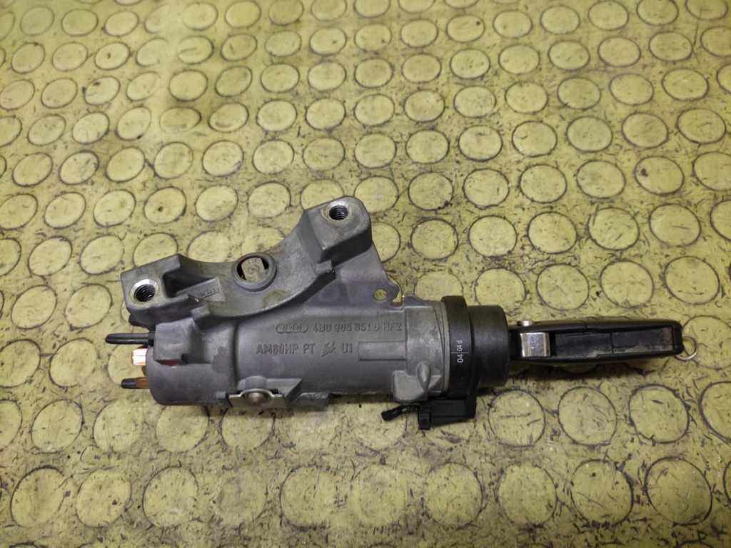 AUDI A4 B6 ignition key 4B0905851