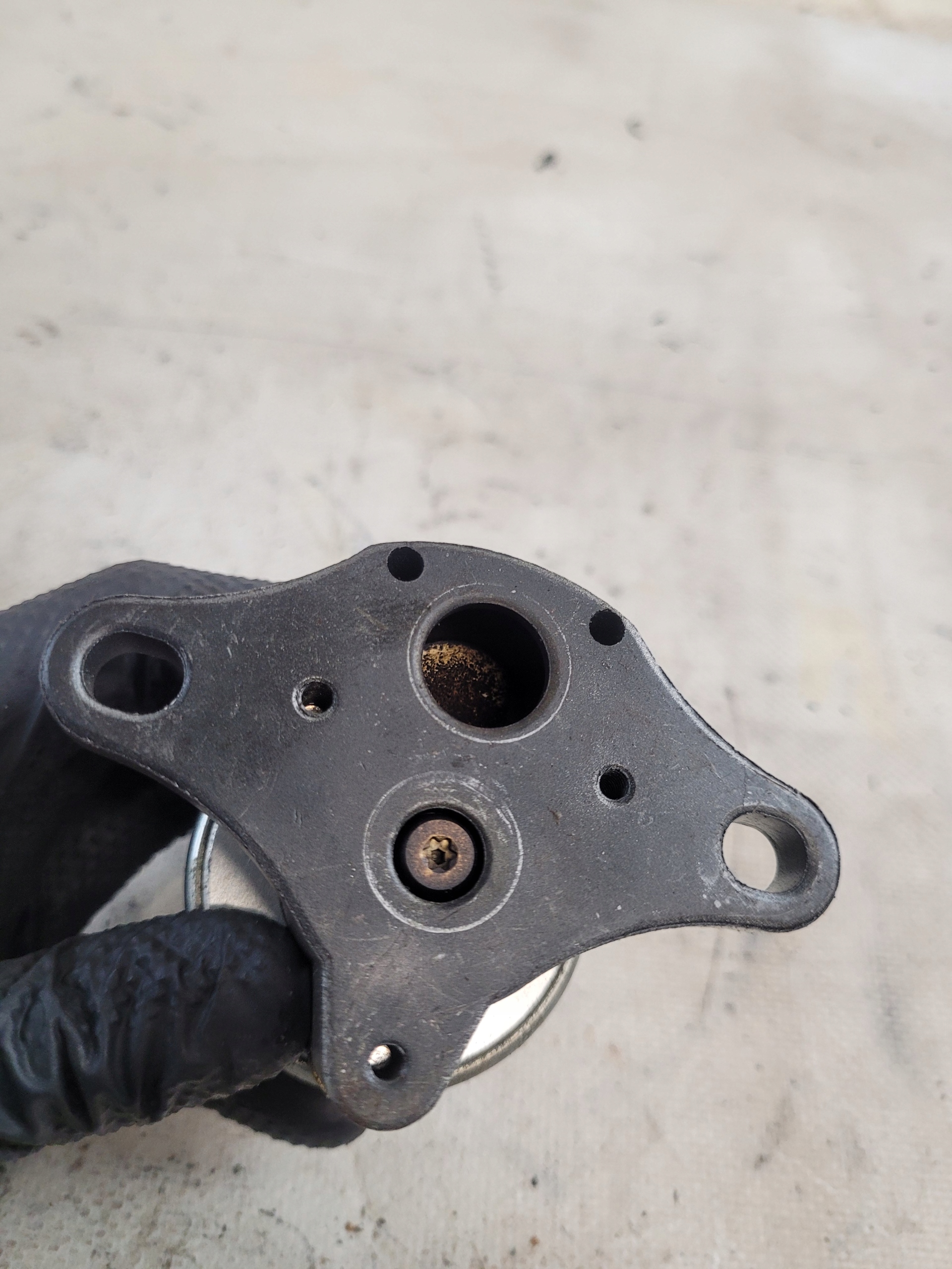 EGR valve ESEN SKV 14SKV042 OPEL OMEGA B 2.2B