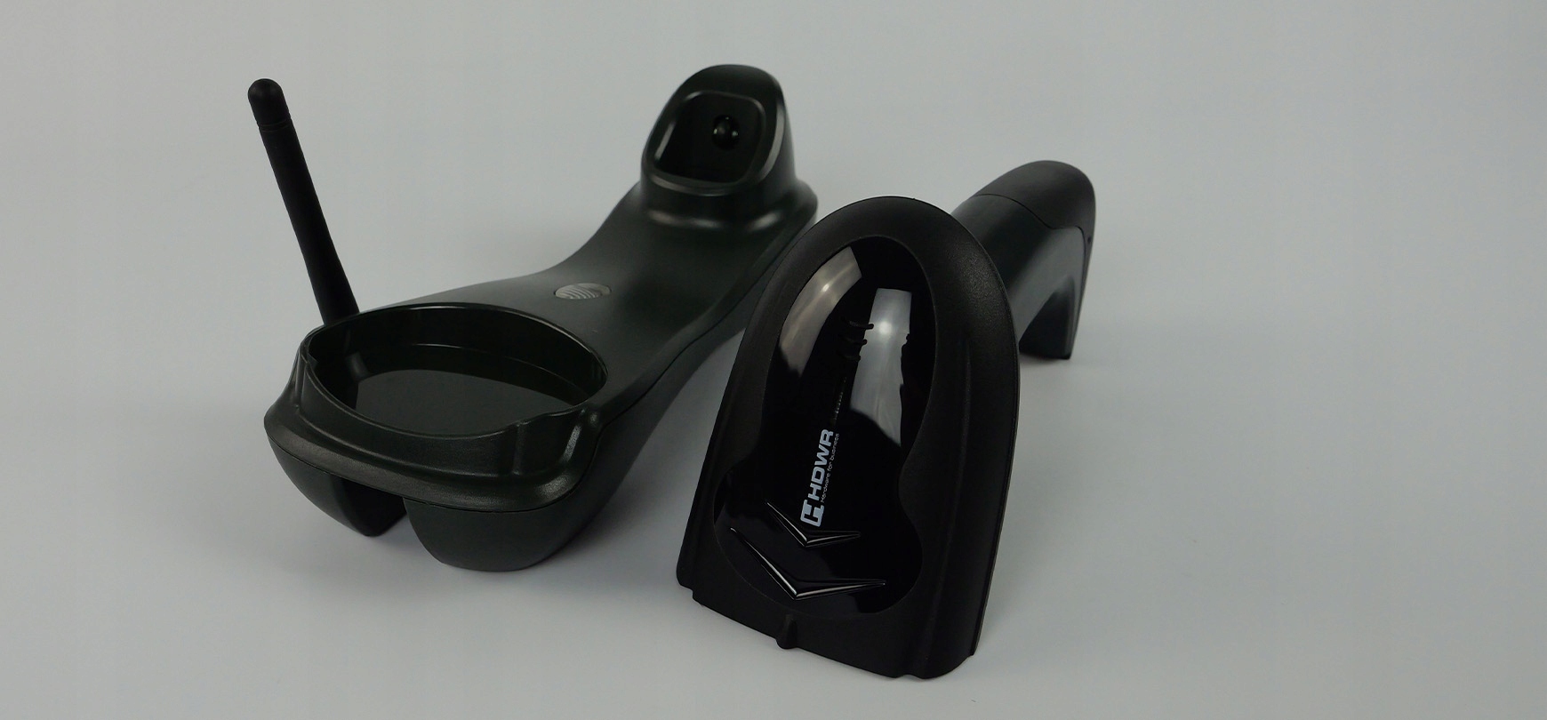 SKANER WIFI KODÓW KRESKOWYCH ZE STACJĄ DOKUJĄCĄ WBUDOWANA PAMIĘĆ USB Prędkość odczytu 100 skanów/s