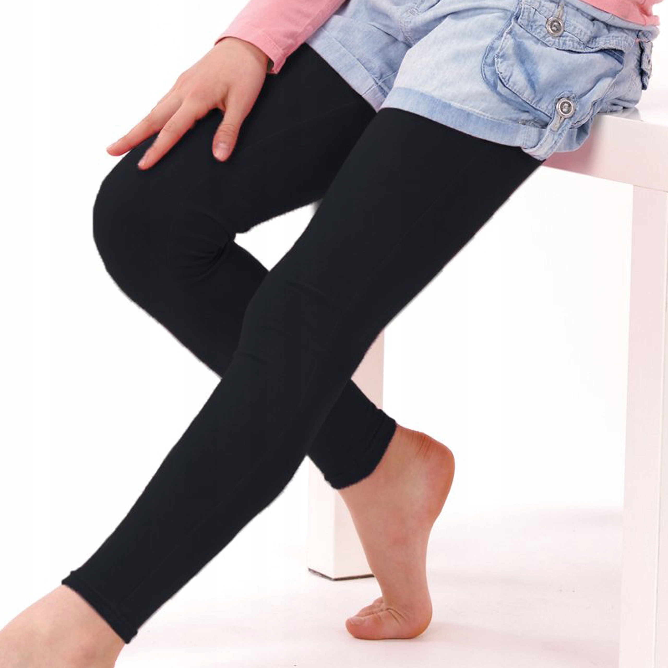 

Legginsy Gładkie dla dziewczynki czarne 110/116