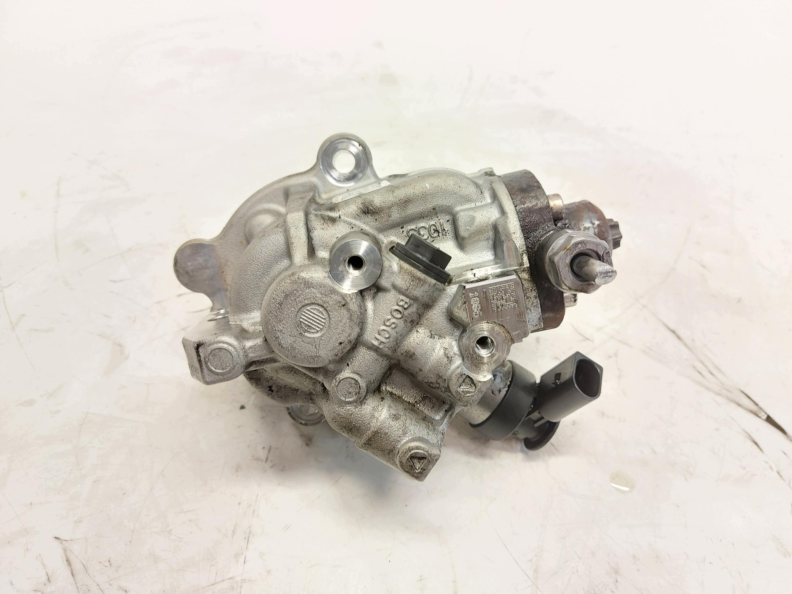 MERCEDES W213 E300de Kombi 2.0 CDI einspritzpumpe A6540704501