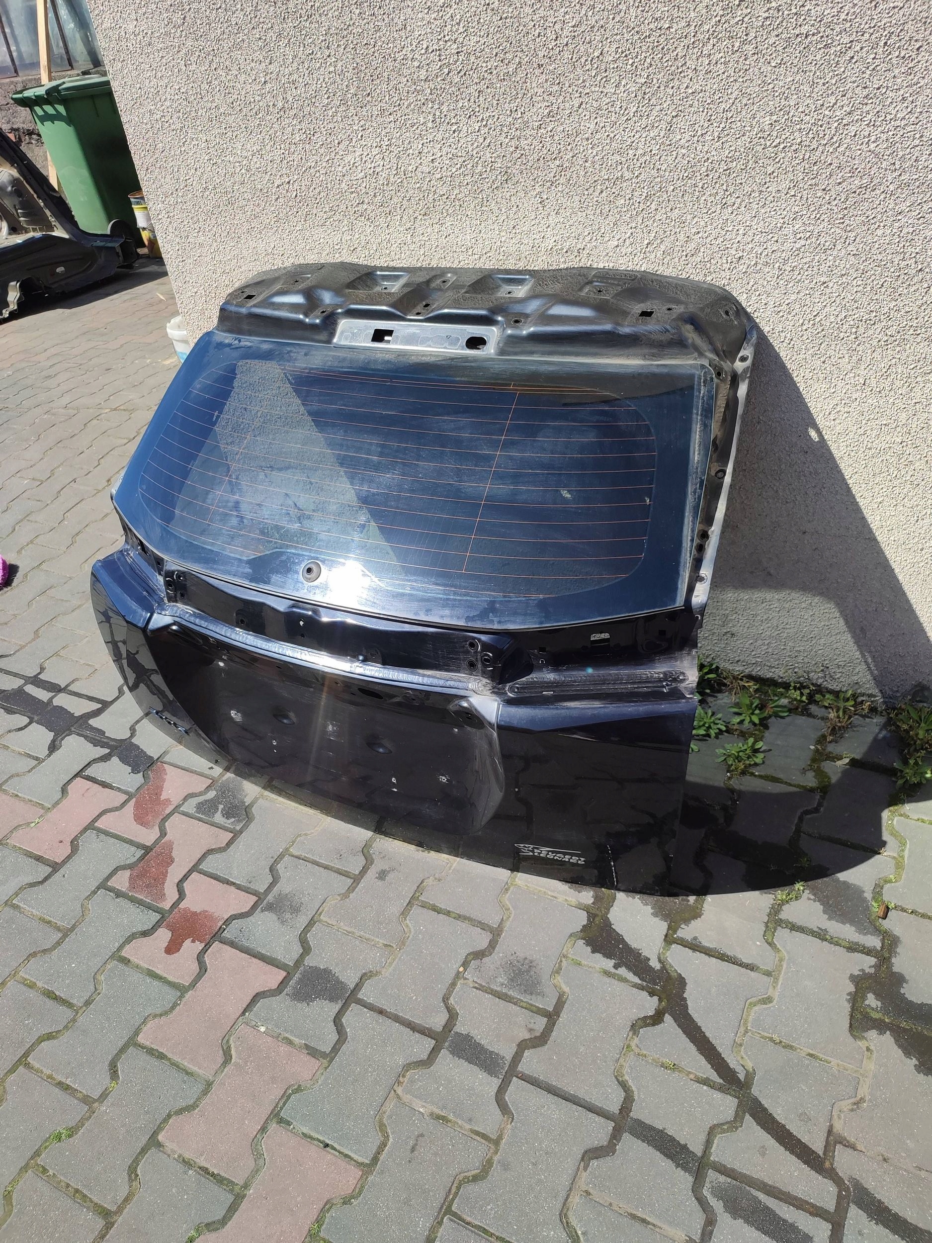 Peugeot 2008 II 2020 boot doors / boot