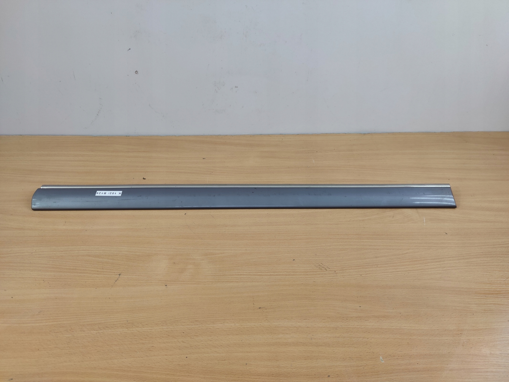 MERCEDES E-KLASA W210 right moulding door front