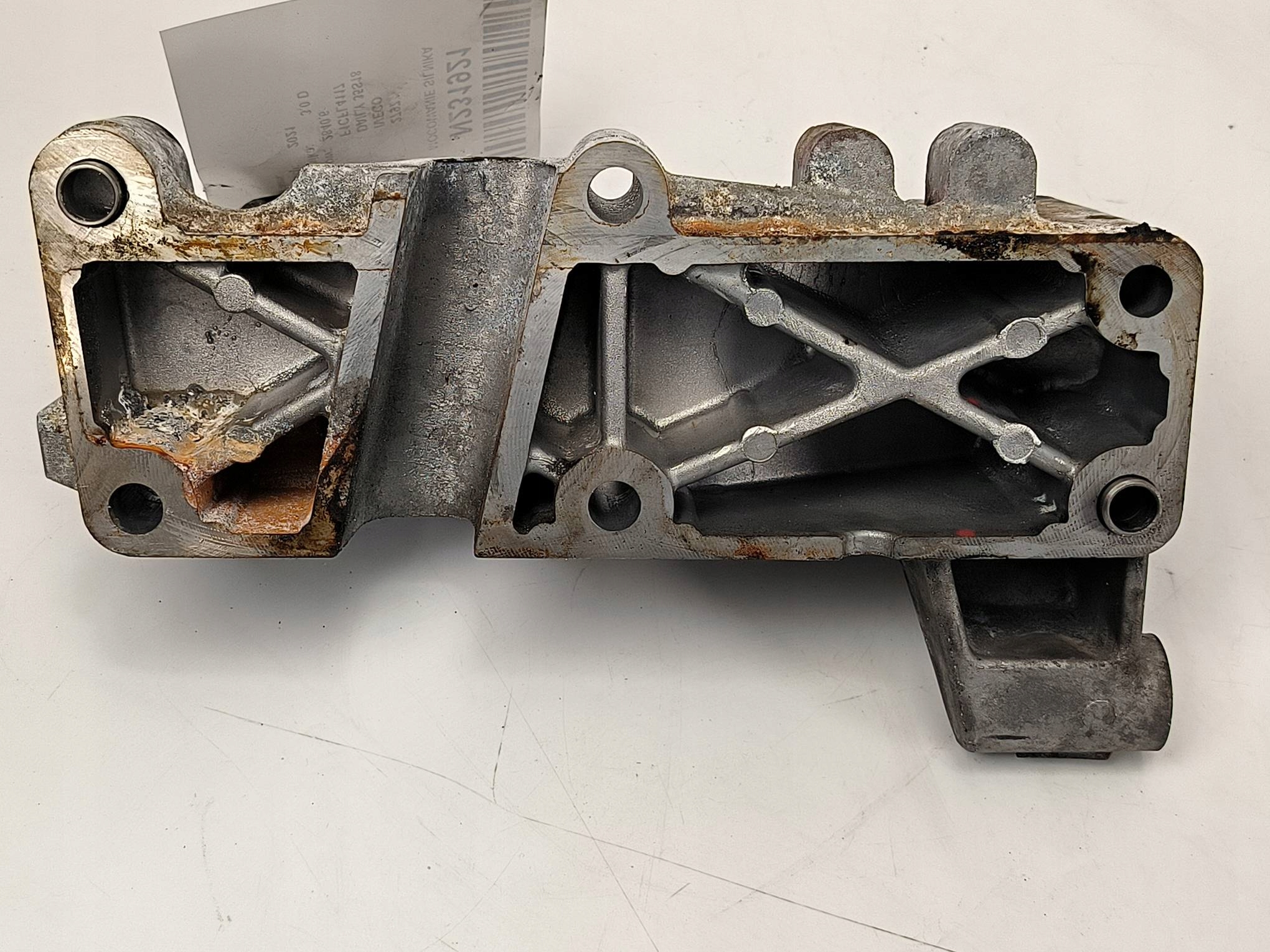 Support plaque Moteur 504327322 IVECO DAILY 35S18