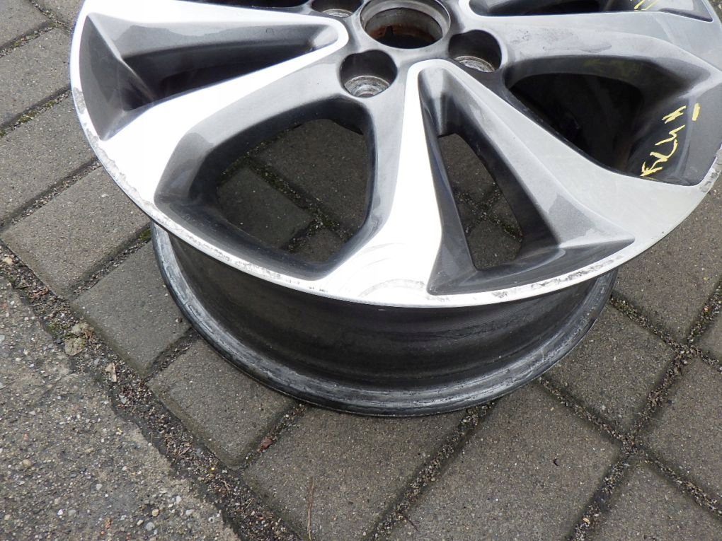 HYUNDAI i10 6.0J x15 ET53 4x100 disk hliníkový