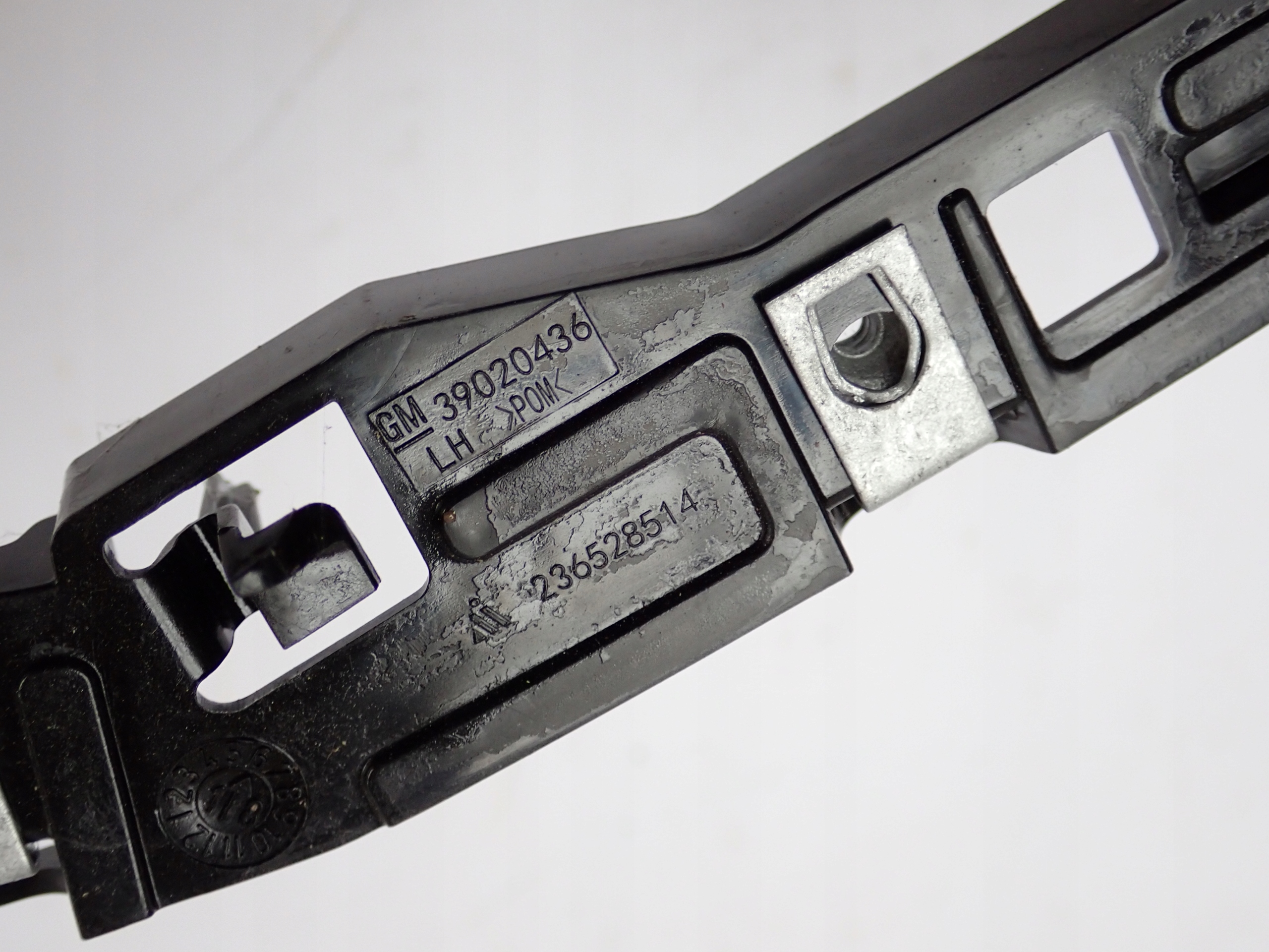 OPEL ASTRA K V 15- holder of a bumper bracket support left front