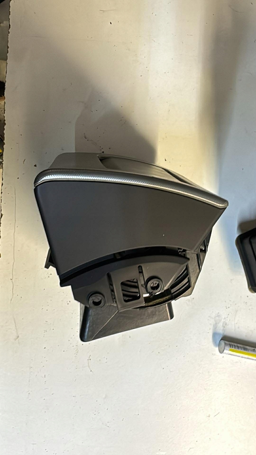 side grid air conditioning devices of the dashboard dashboard EX23014A23BA JAGUAR XF 250