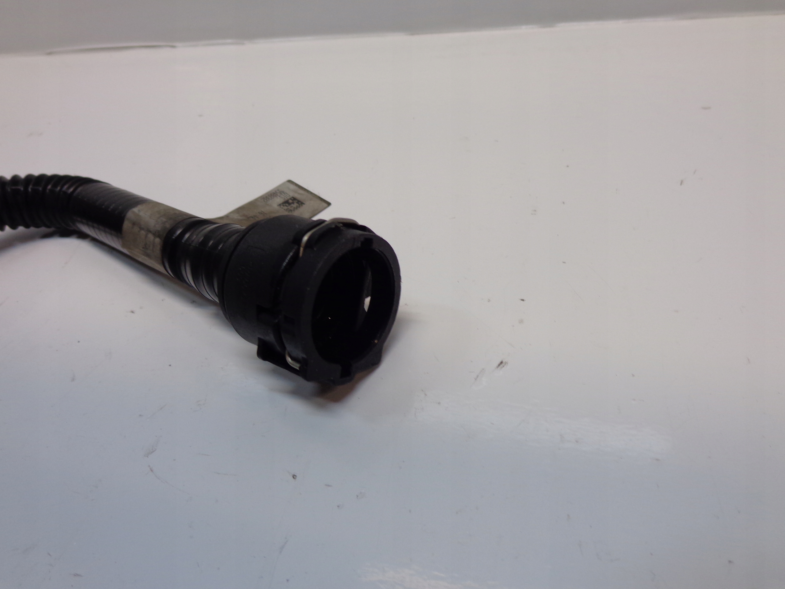 | OPEL INSIGNIA A 2.0 CDTI WĄŻ PRZEWÓD WODY CHŁODNICY OLEJU 55488382 Producent części OEM