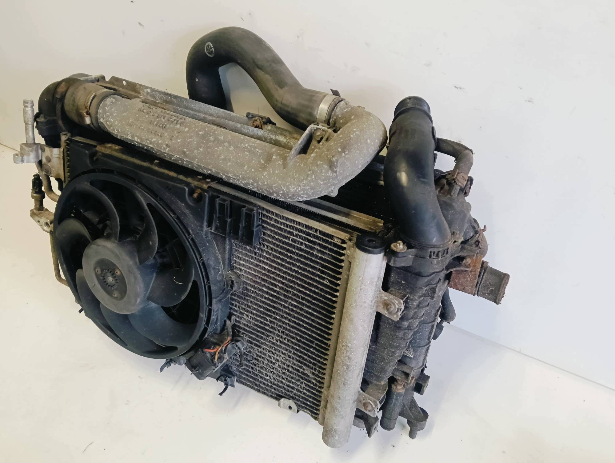 Komplet hűtők Opel ASTRA H GTC 1.9 16V 0130303975 13158688
