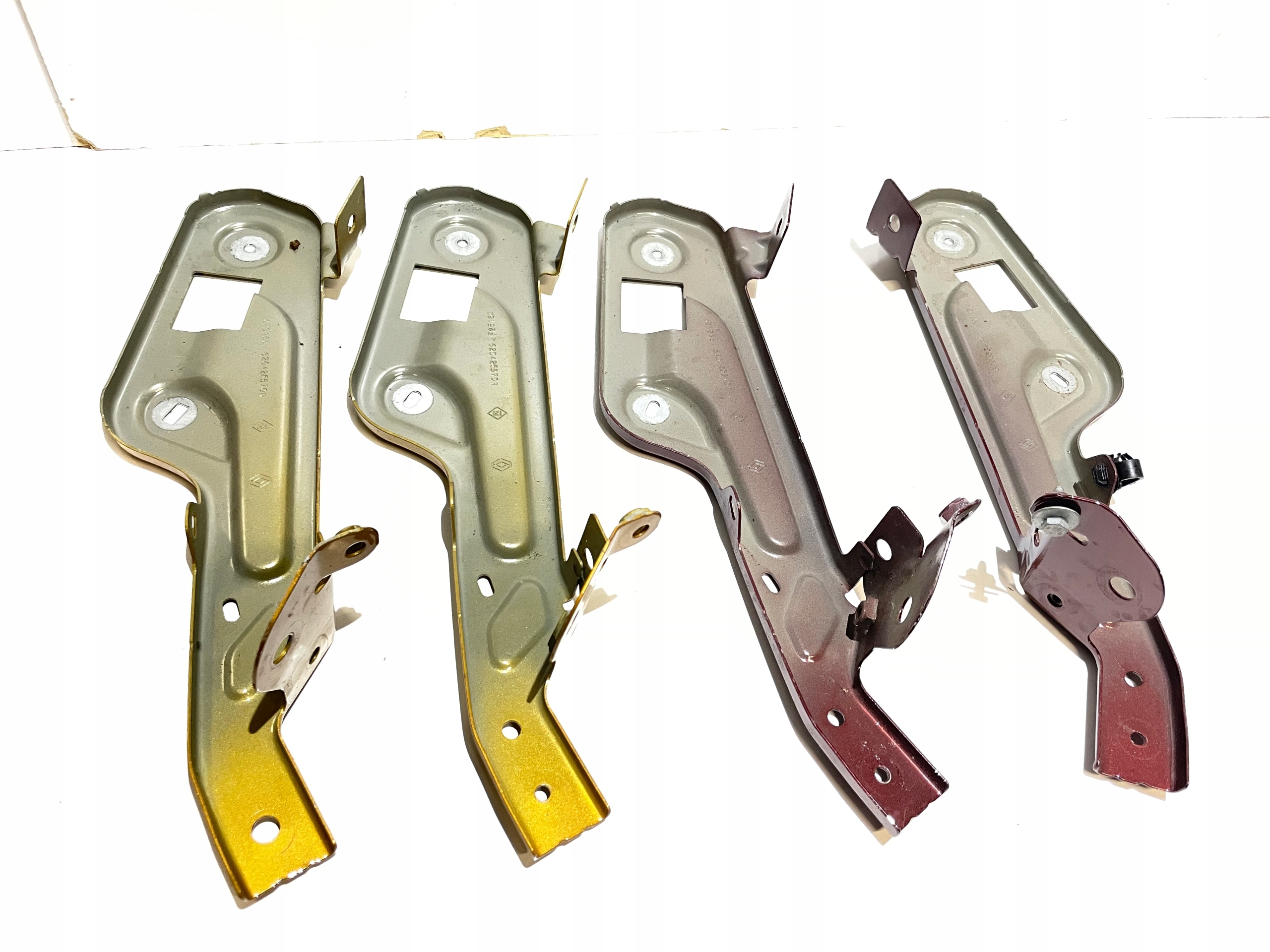 SCENIC IV ЛІВЕ КРІПЛЕННЯ КРИЛА 620433474R