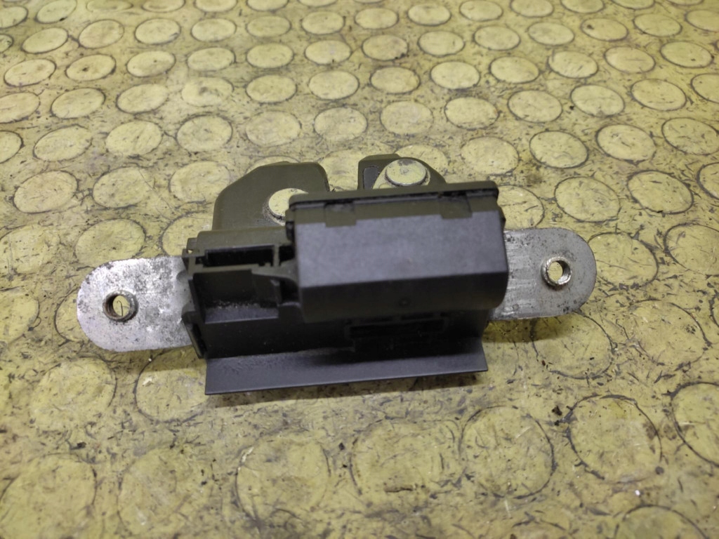 FIAT BRAVO II lock bonnet rear part 55701971