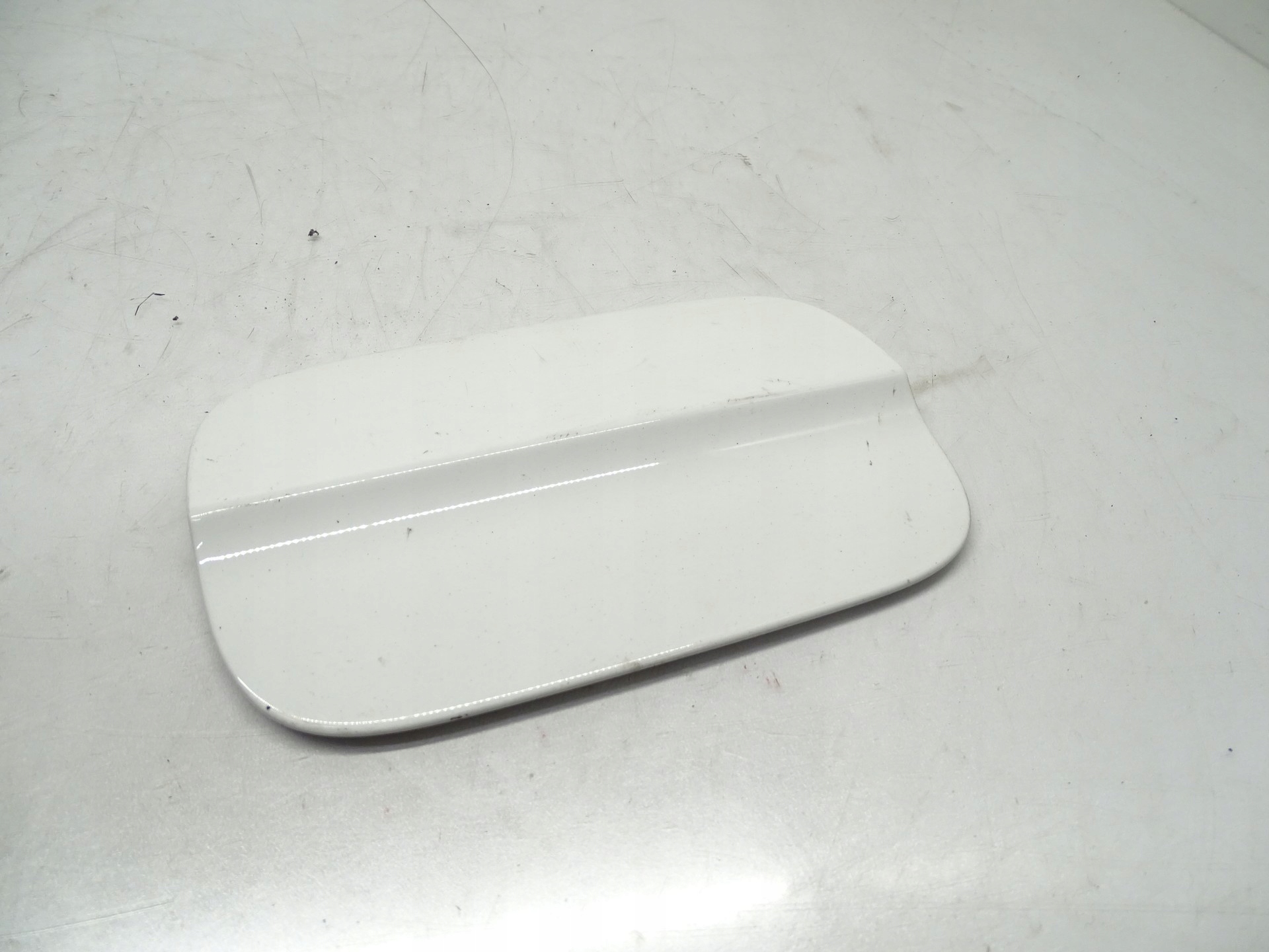 Tankklappe des Kraftstoffsbehälters MERCEDES W204 A2047570506