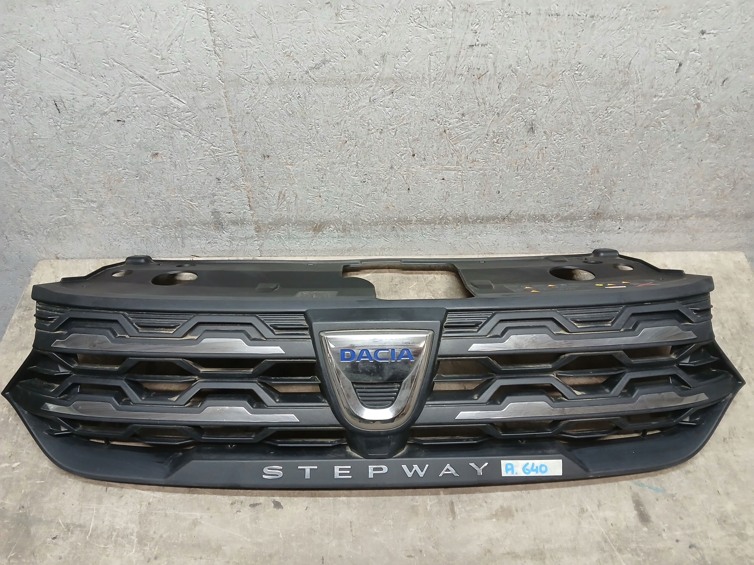 maska DACIA SANDERO III 3 STEPWAY 623109870R