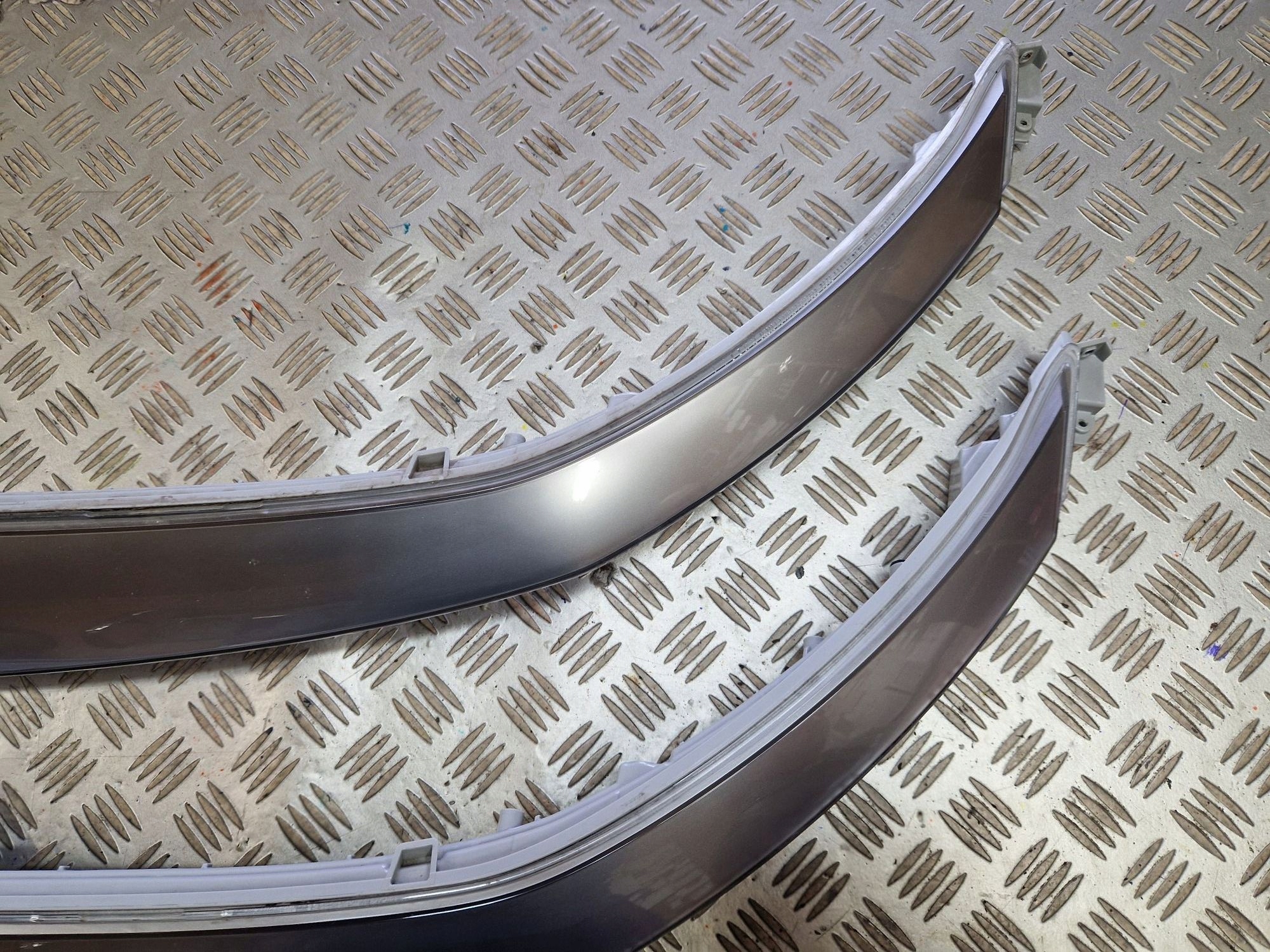 light left front LED moulding HYUNDAI IONIQ 5 2021R->