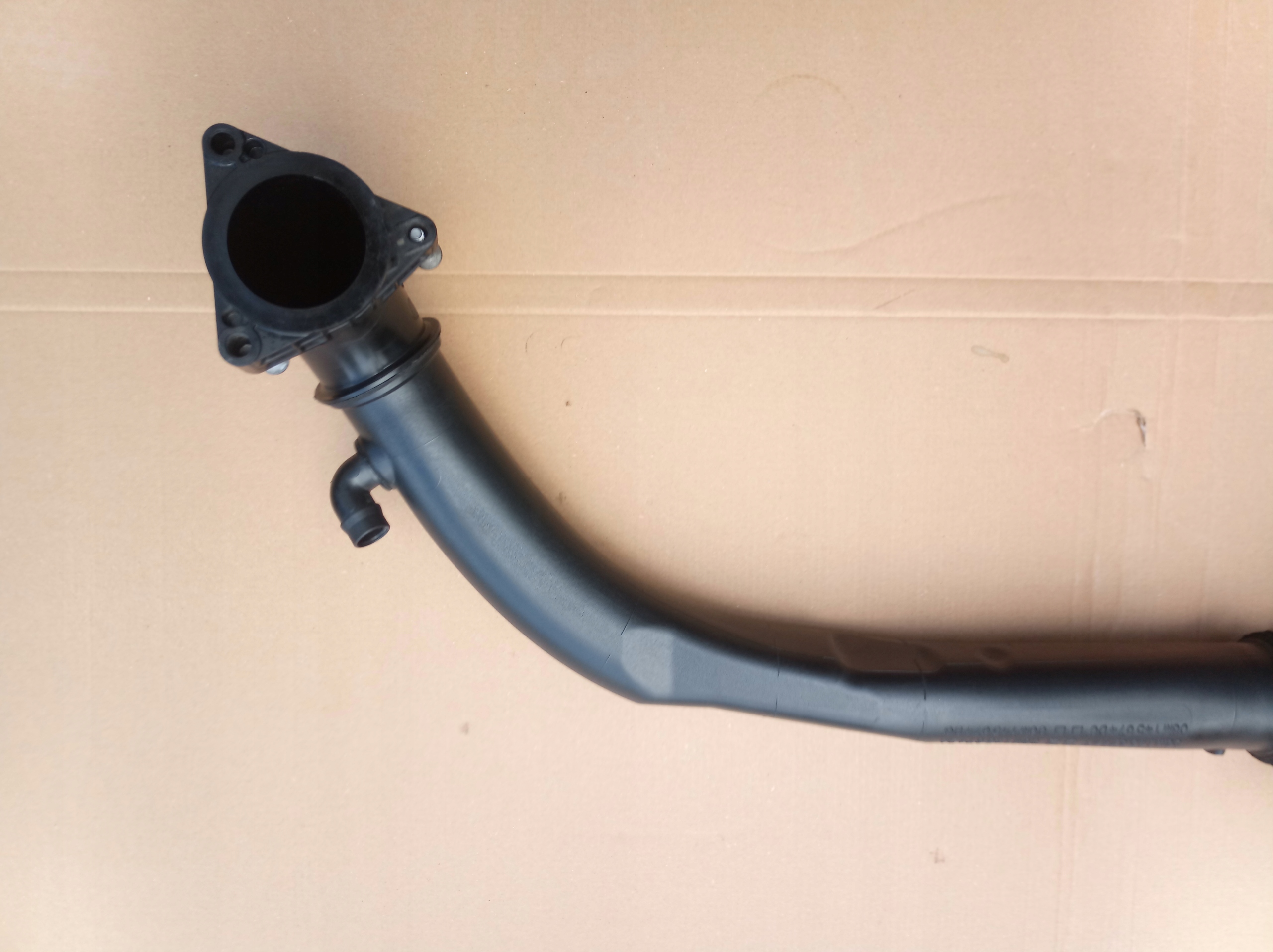 Audi A6 A5 A7 3.0TFSI труба впуск Воздух интеркулера 06M145674AT