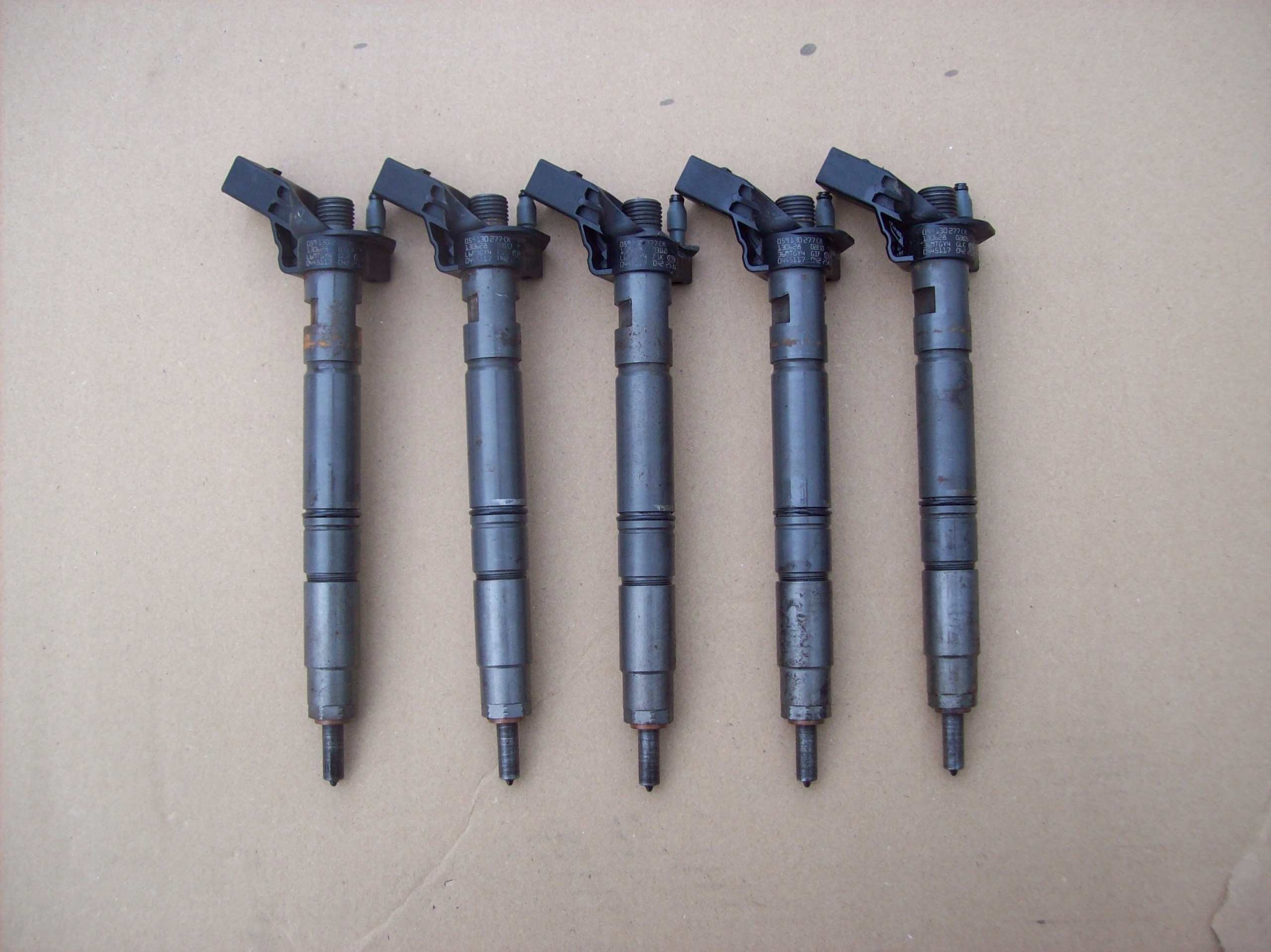 Bosch 059130277CR форсунка