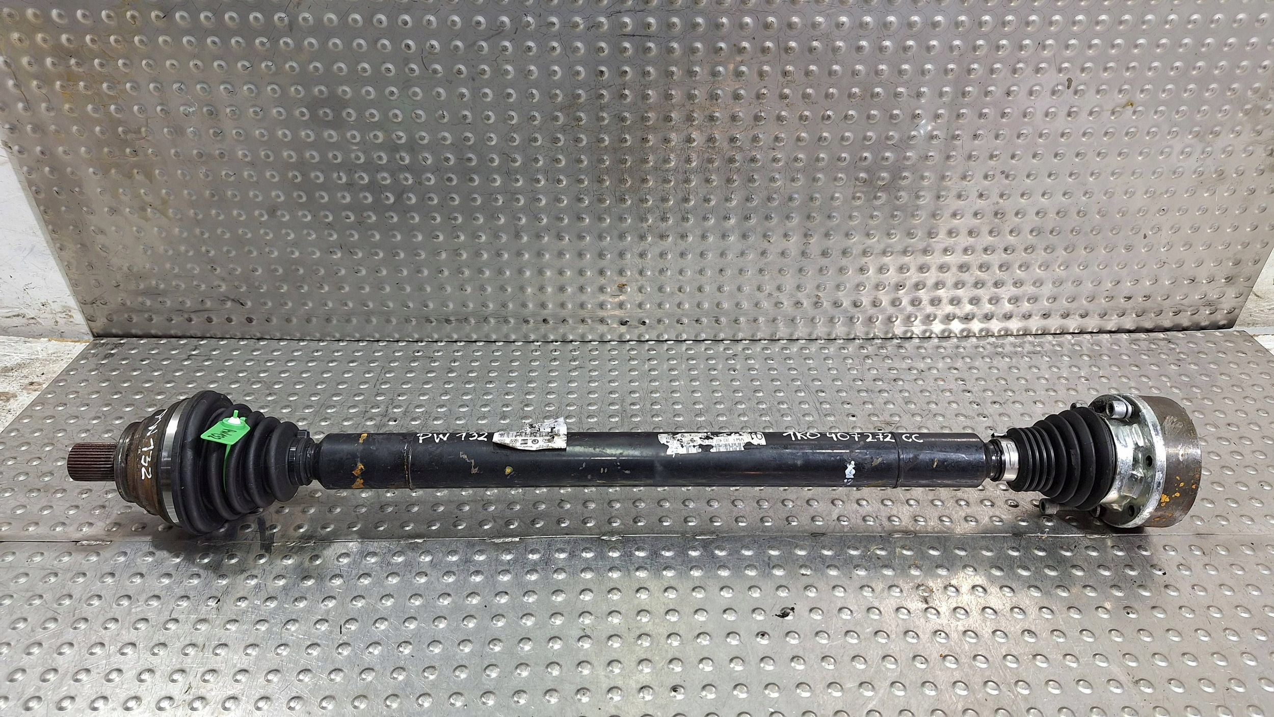 semi-axis right front 1K0407272CC AUDI A3 8P GOLF VI OCTAVIA II LEON II 1.9TDI