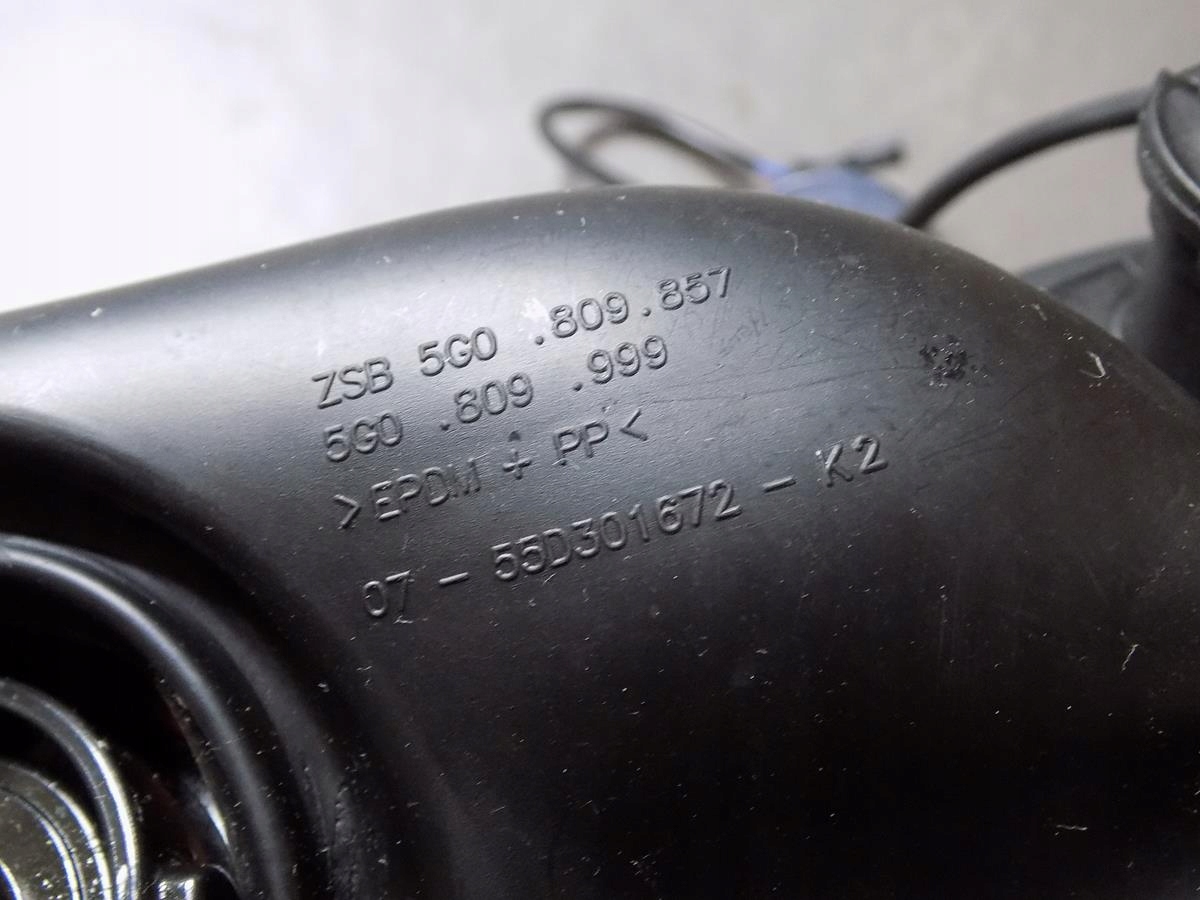 VW GOLF VII 7 KLAPKA des Kraftstoffsbehälters 5G0809999