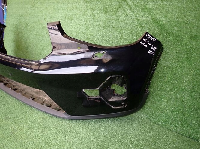 VOLVO XC40 LIFT 22- front bumper front