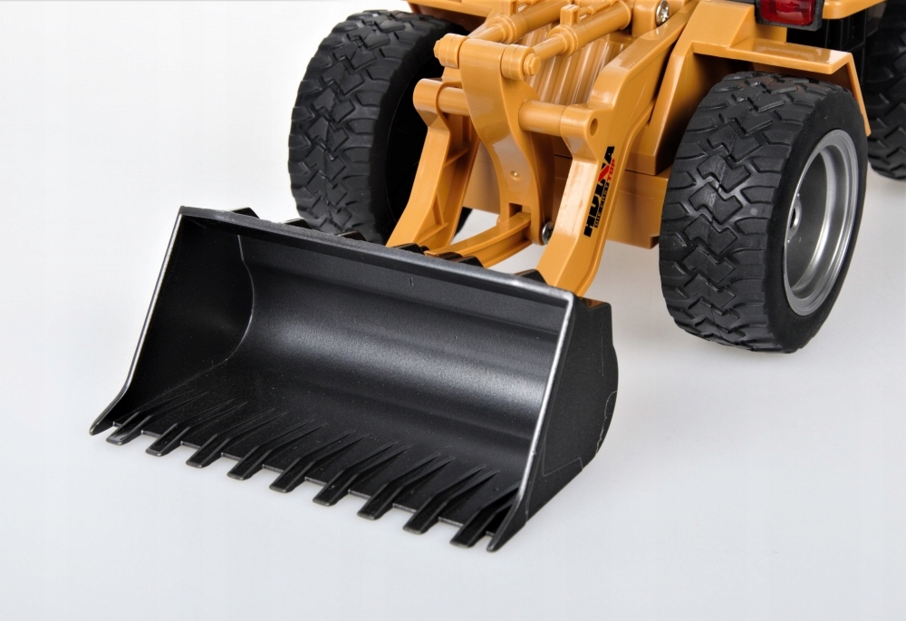 ZDALNIE STEROWANE POJAZDY dla dzieci MEGA CREATIVE interaktywny SPYCHACZ Marka inna