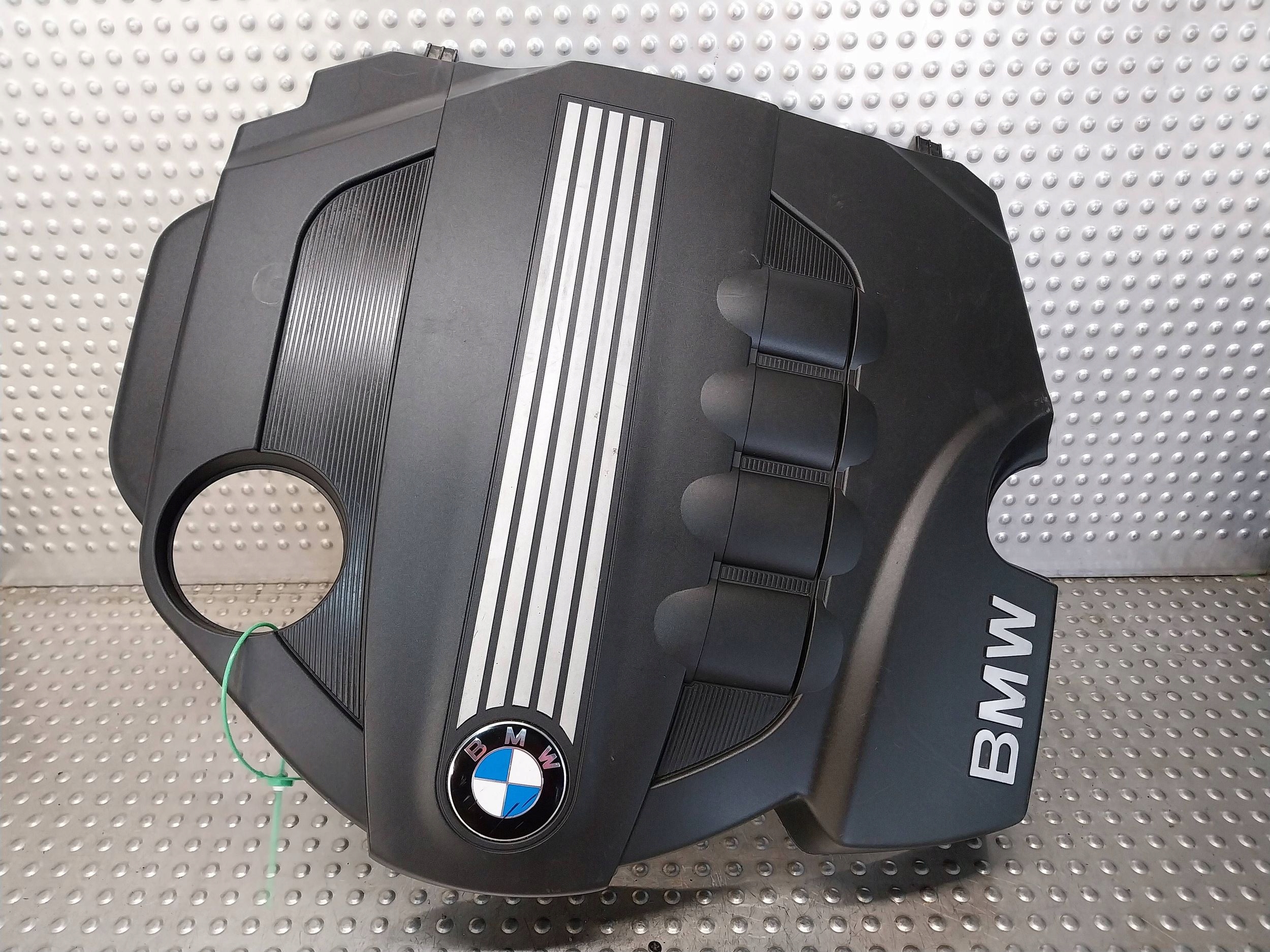 cover engine housing cover 4731149 BMW E60 E61 E81 E87 E88 E90 E91 2.0D N47