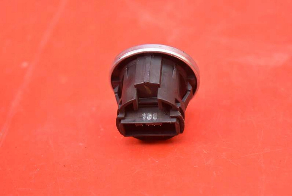 ignition key button 6954719 BMW E90 E91 2.0i 150 KM 04-10