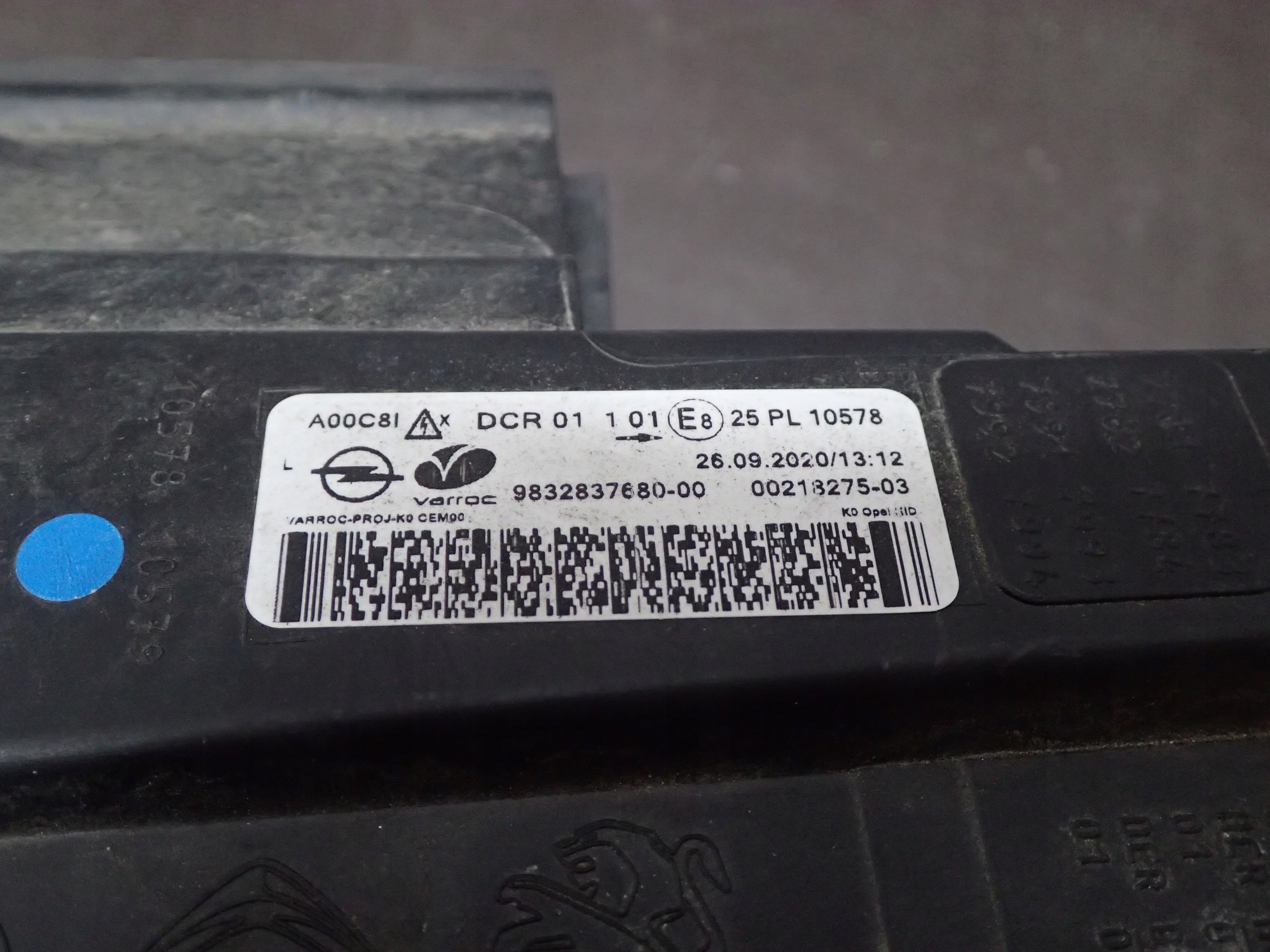 LIGHT LEFT OPEL ZAFIRA LIFE SPACETOURER XENON