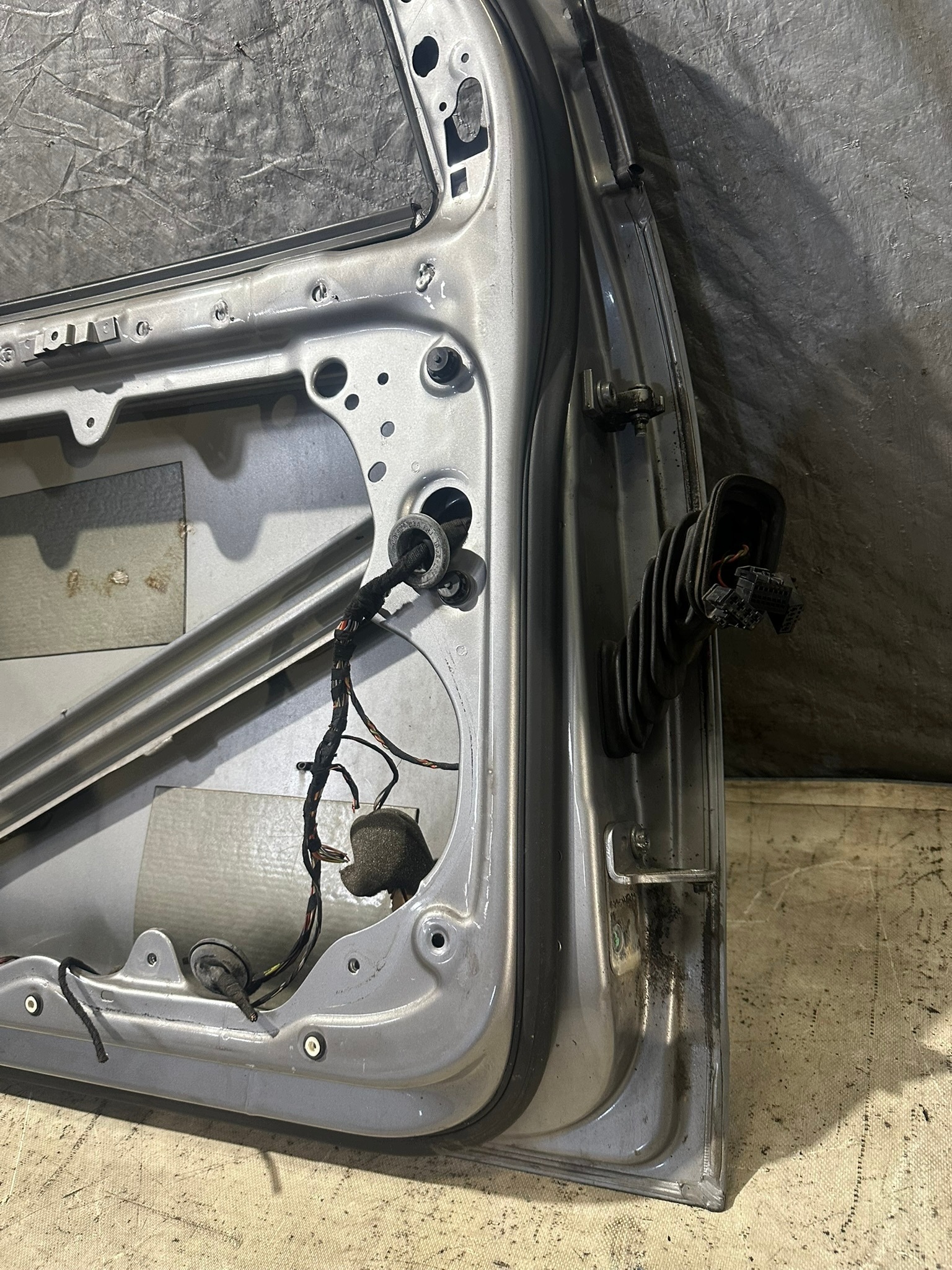 door left front VOLKSWAGEN VW POLO IV 5D LA7R