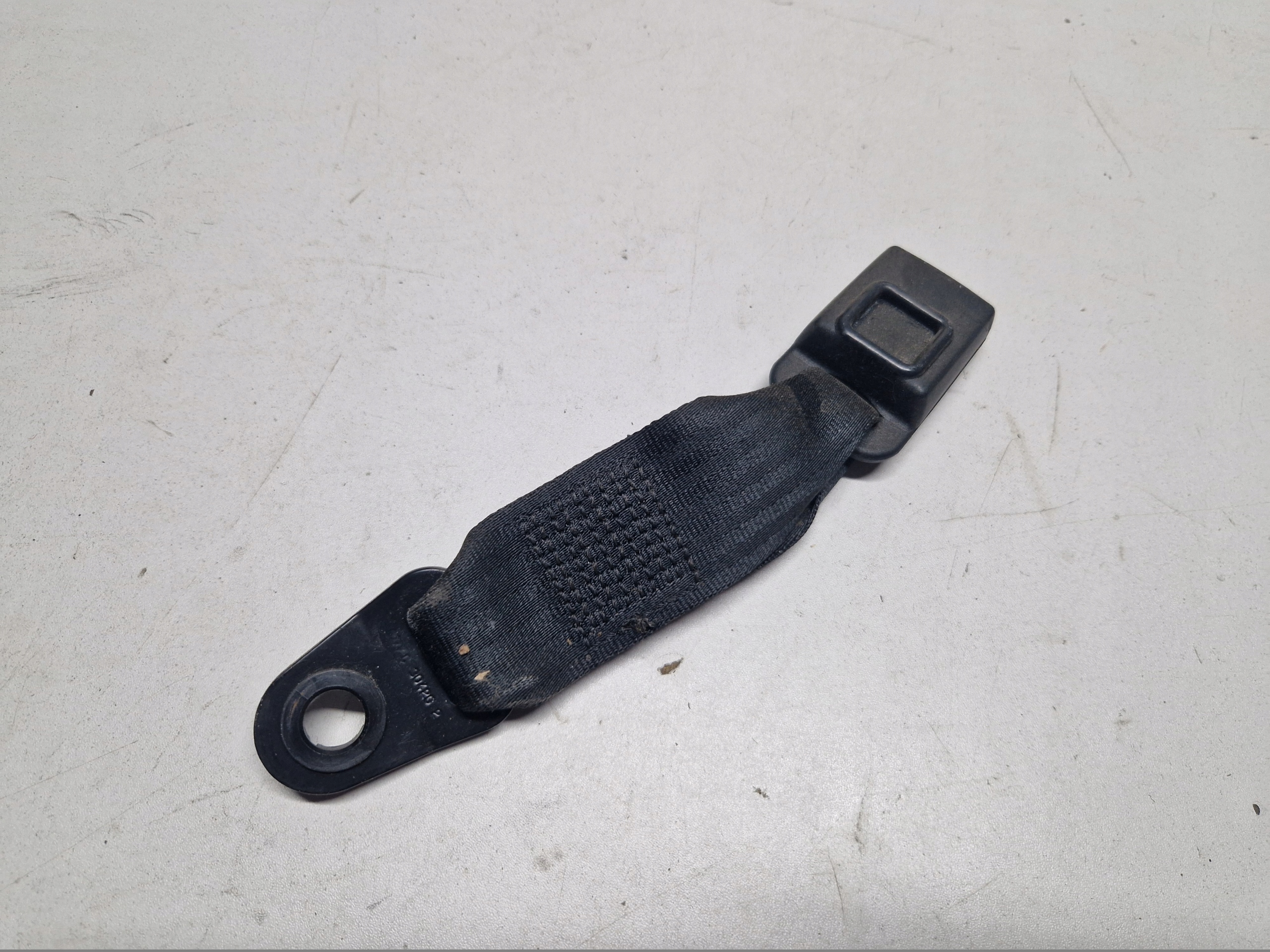 FORD C-MAX MK1 Fixation arbre ceintures sécurité KANAPY Arrière 3M51R60044CD
