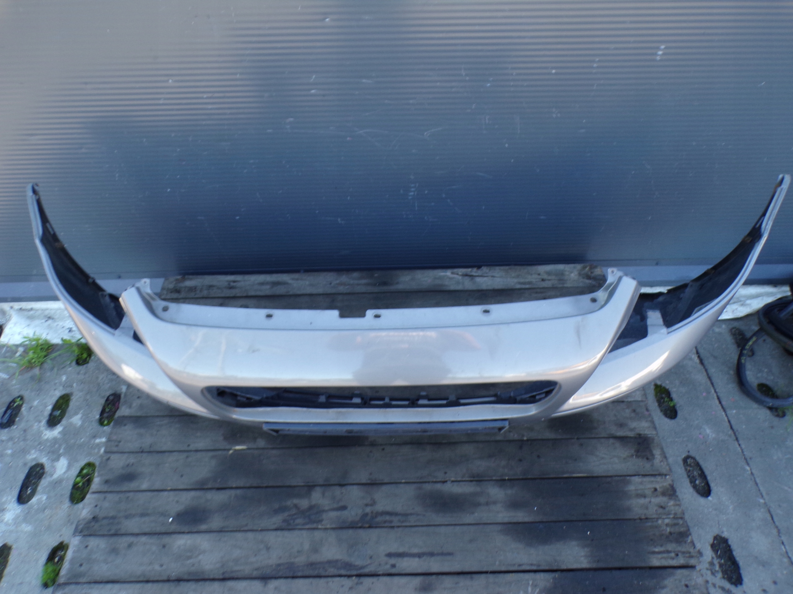 front bumper front VOLVO V50 S40 II before LIFT (3)