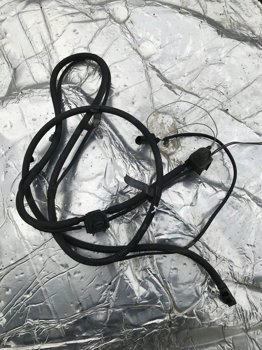 A2048600192 - MERCEDES W204 W212 шланг форсунки омывателя